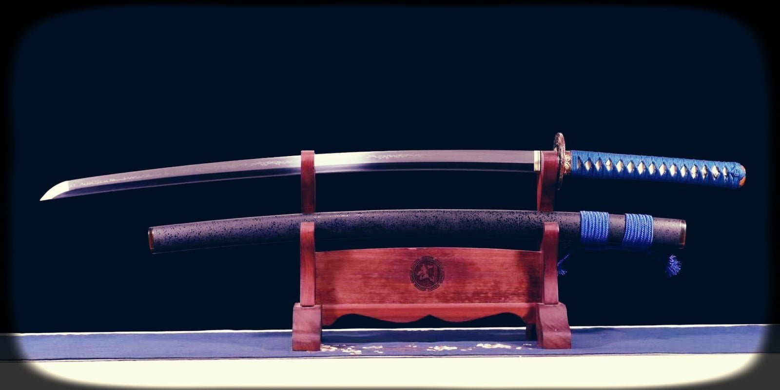 KATANA アイアンヘッド Habaki: The Katana's Hidden Strength