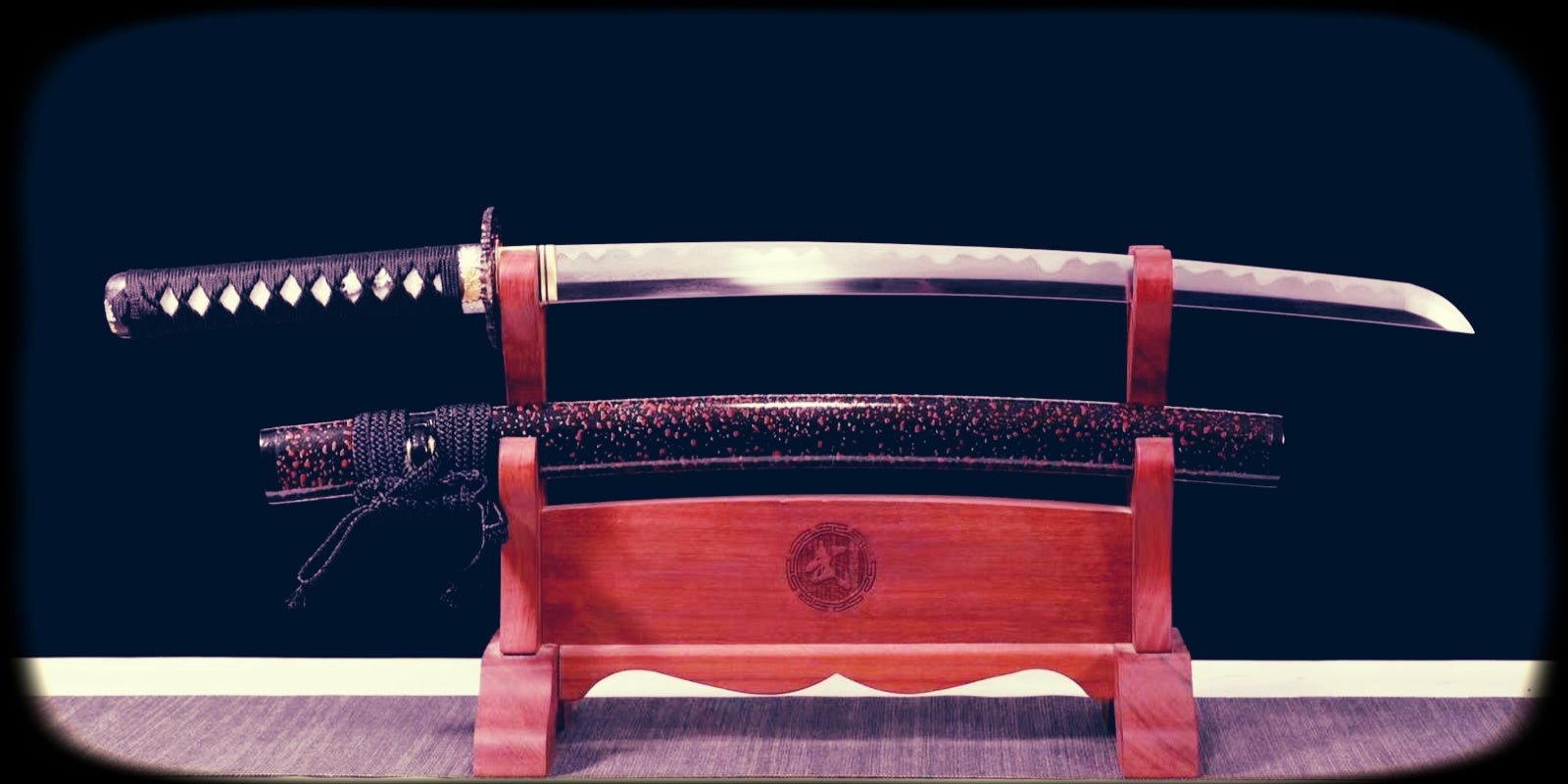 Katana Saya Materials: Pros, Cons, and Buying Guide - KatanaSwordArt