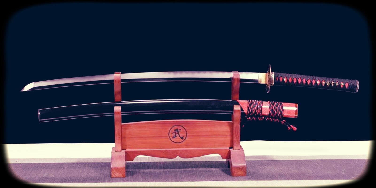 Oiling a Katana Blade: Essential Care for Longevity - KatanaSwordArt