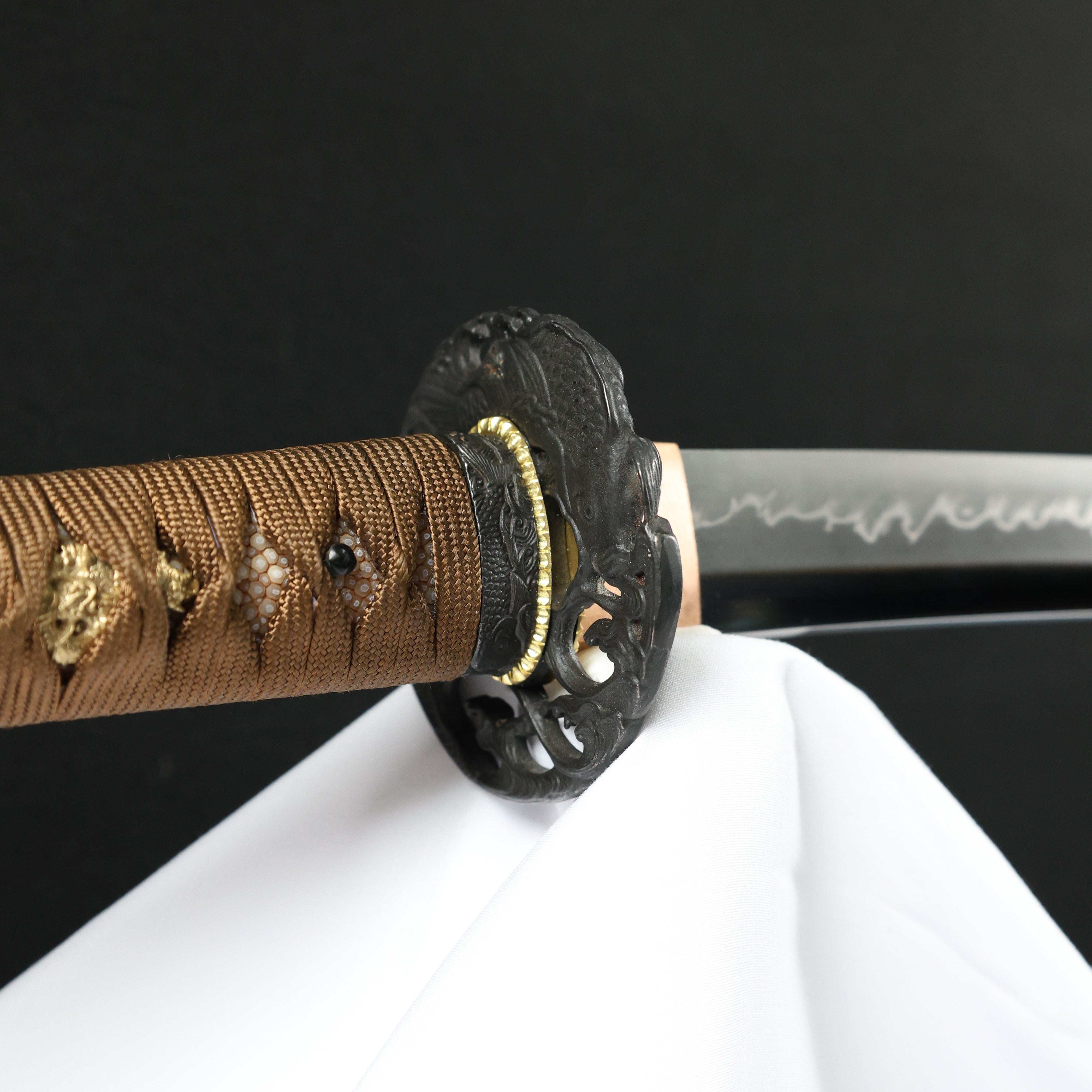 Katana Koi Stone Maru Blade Suiboku Koshirae 锦石 | TangGu Sword