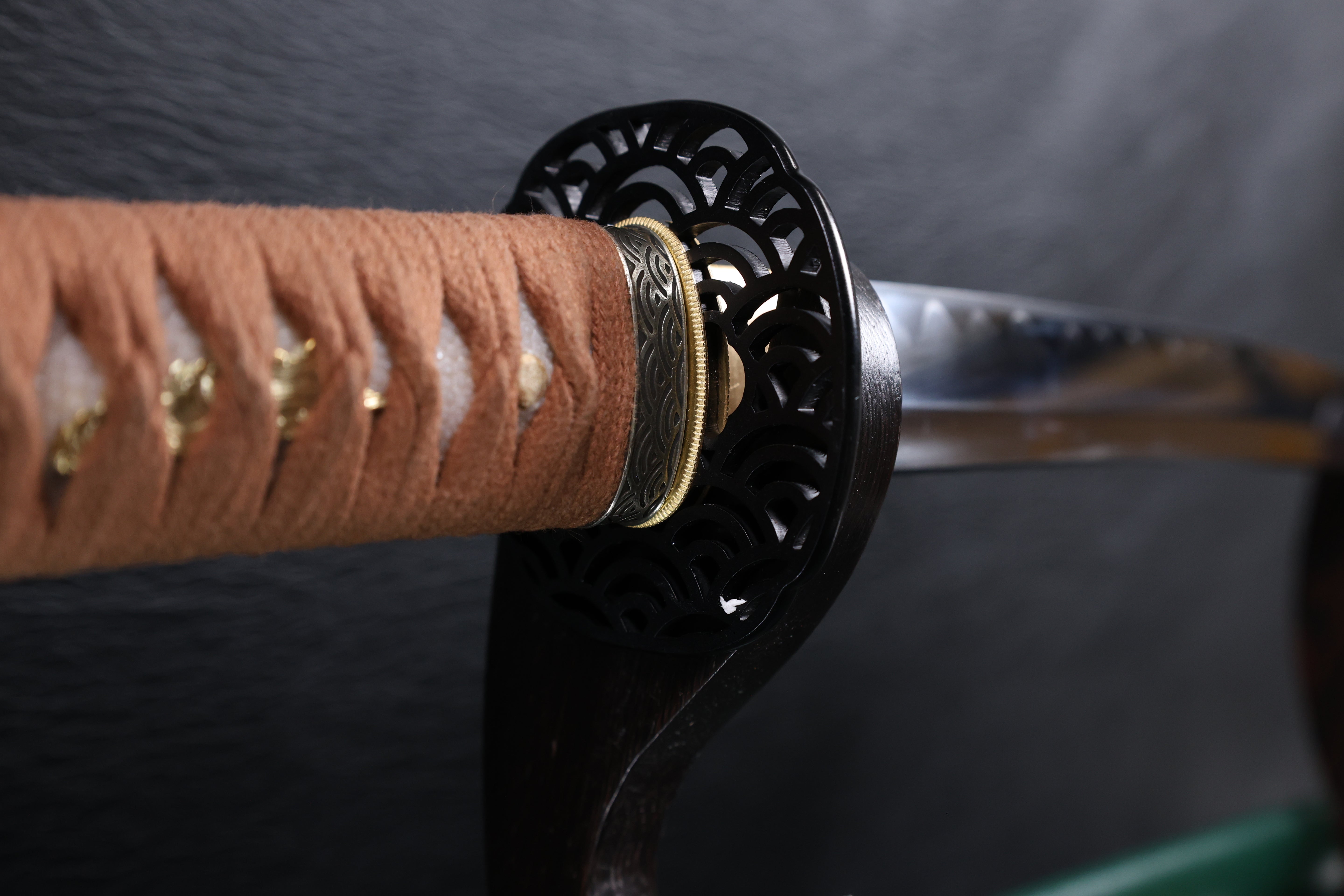 Katana Yoshitsune T10 Clay Tempered Blade with Notare Wave Hamon | KSA Huo