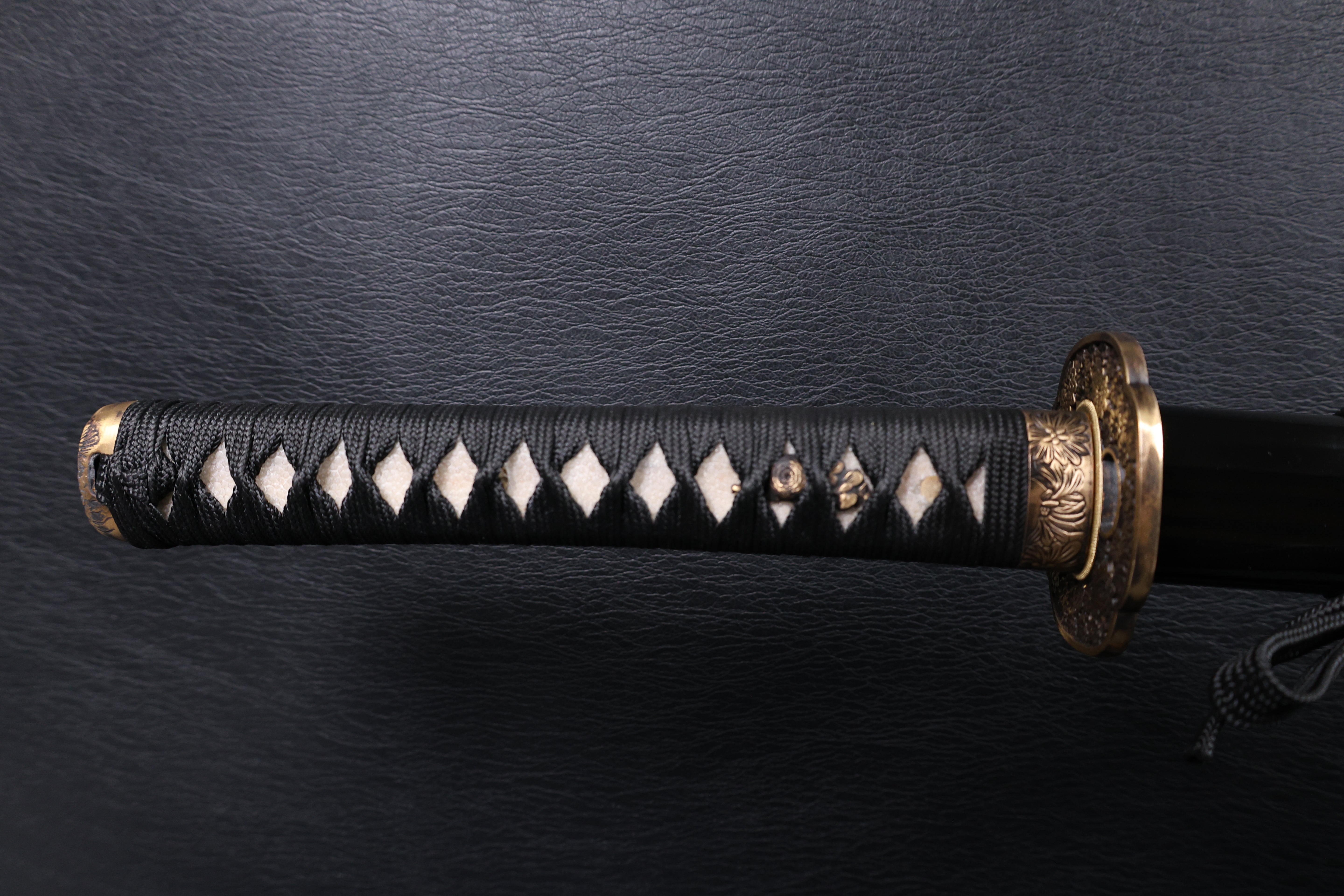 Katana Floral Eclipse Spring Steel Black Saya Genuine Rayskin