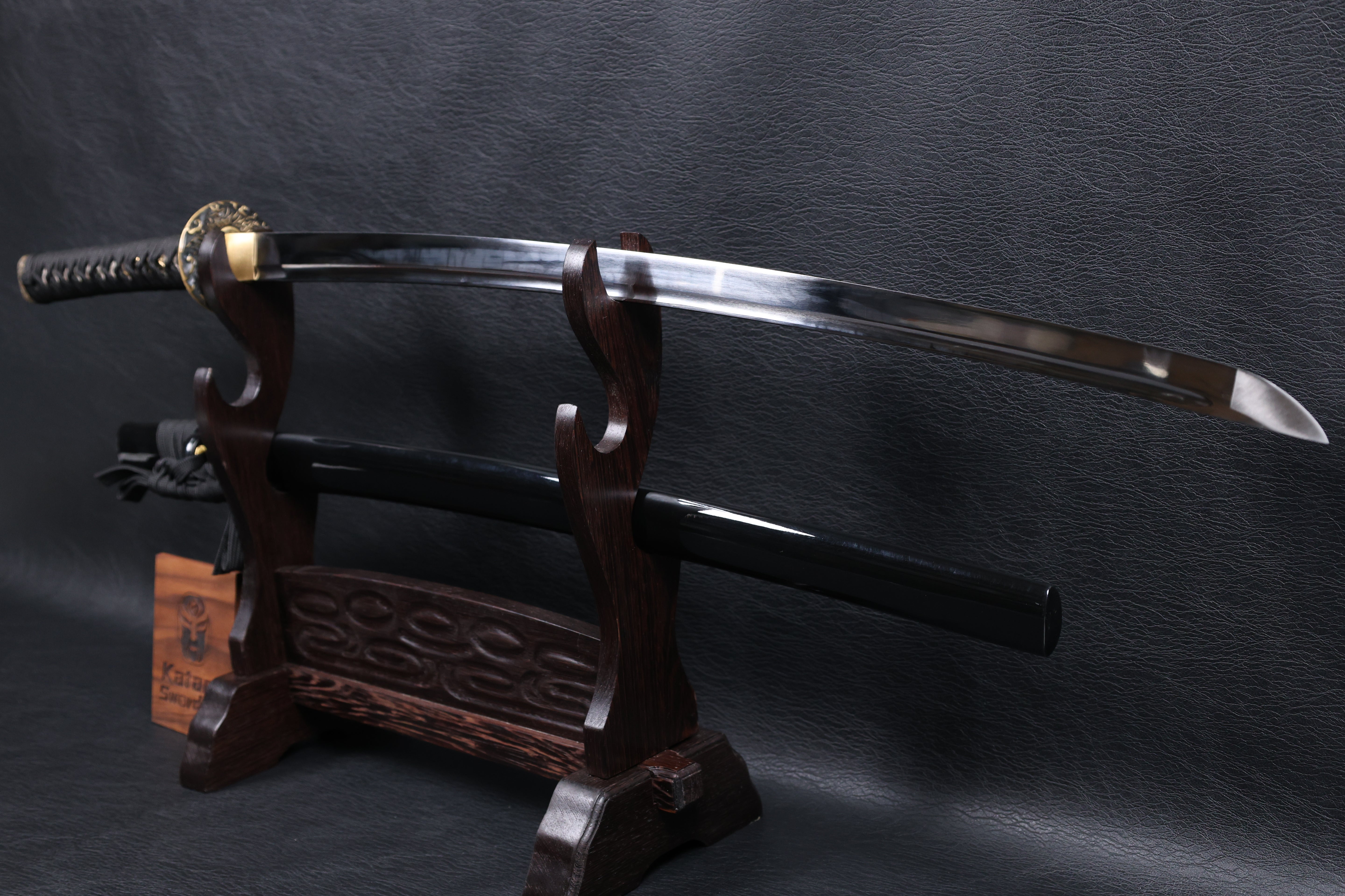 Katana Dragon Ascent Spring Steel Black Saya Genuine Rayskin