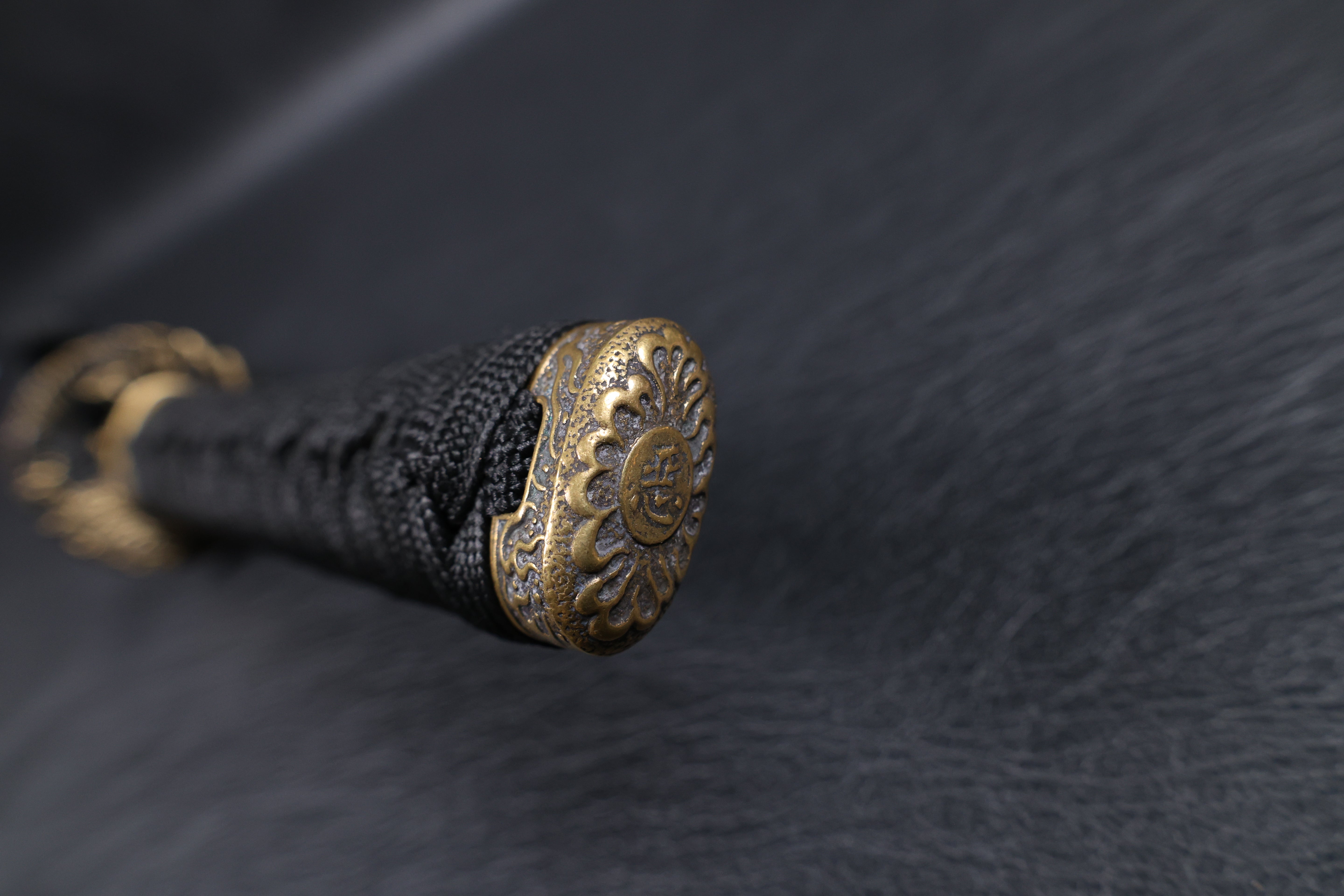 Katana Dragon Ascent Spring Steel Black Saya Genuine Rayskin