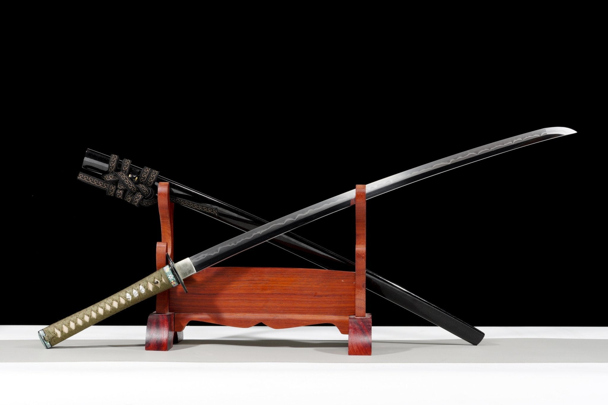 Collectable Katana Green Blossom Sanmai Blade Clay Tempered Black Lacquer Saya 緑華 | KatanaSwordArt Katana For Sale 2025
