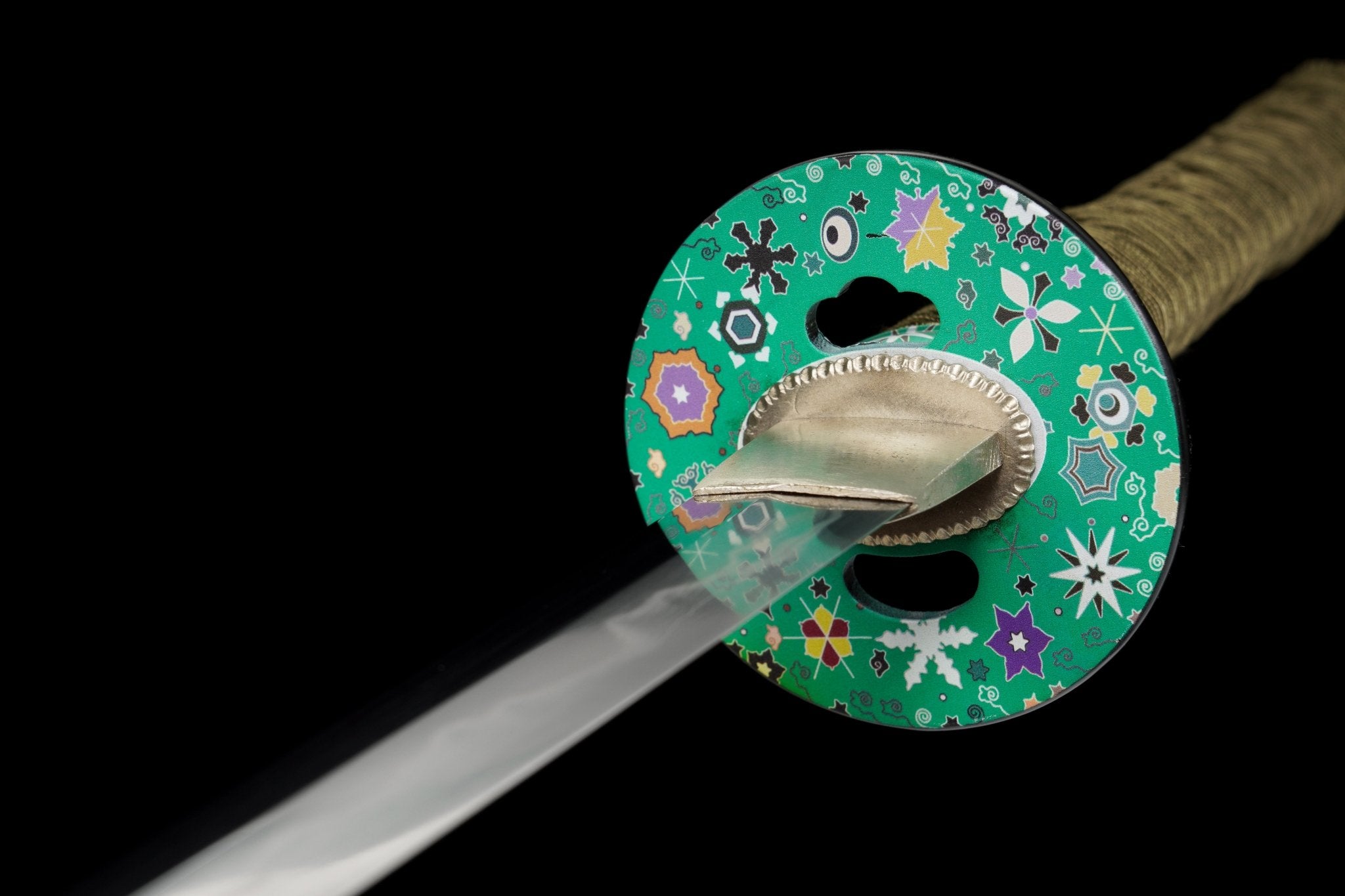 Collectable Katana Green Blossom Sanmai Blade Clay Tempered Black Lacquer Saya 緑華 | KatanaSwordArt Katana For Sale 2025