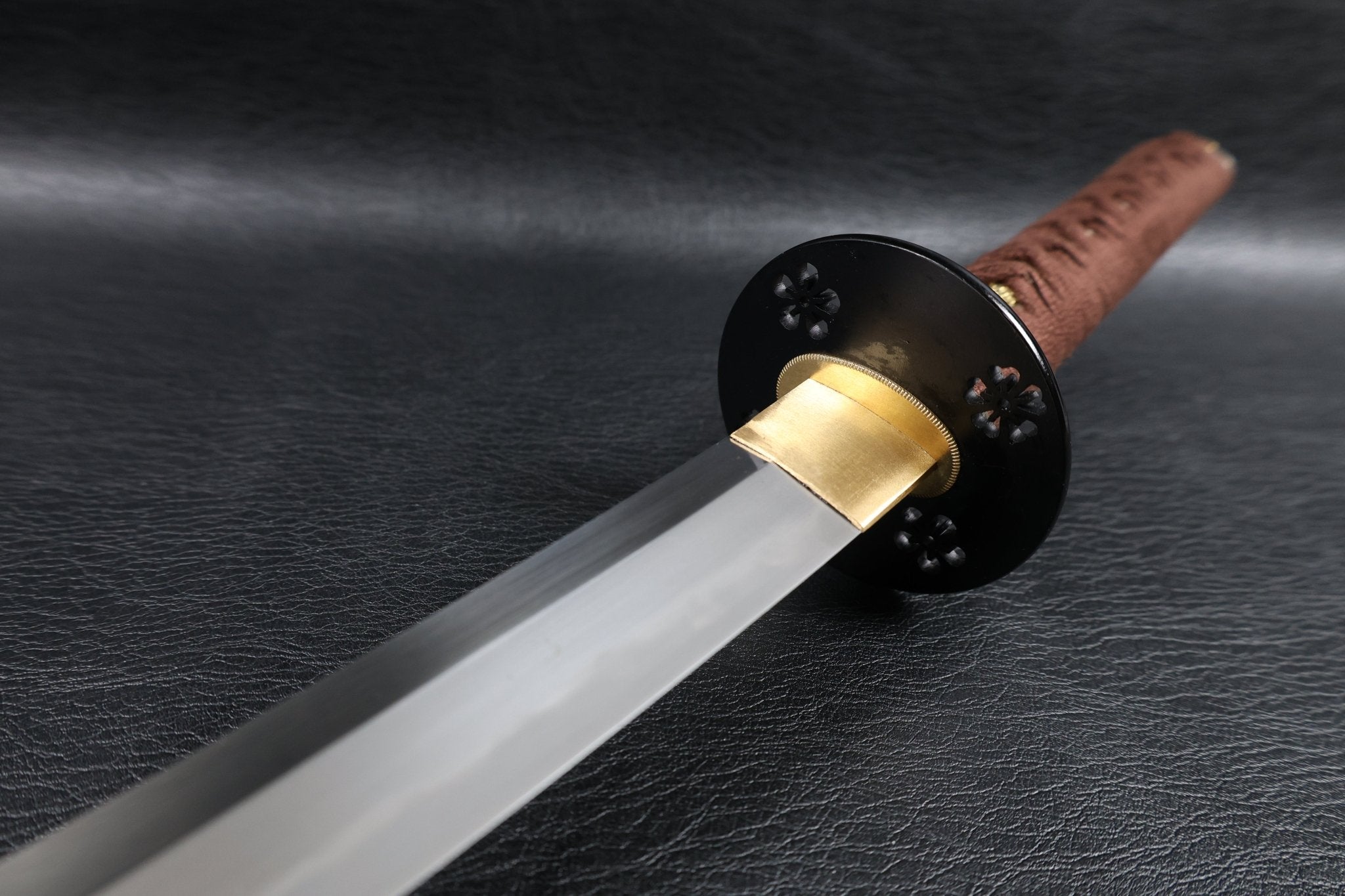Katana DarkVine T10 Clay Tempered Blade with Black Red Speckled Saya | KSA Huo | KSA Katana For Sale 2026
