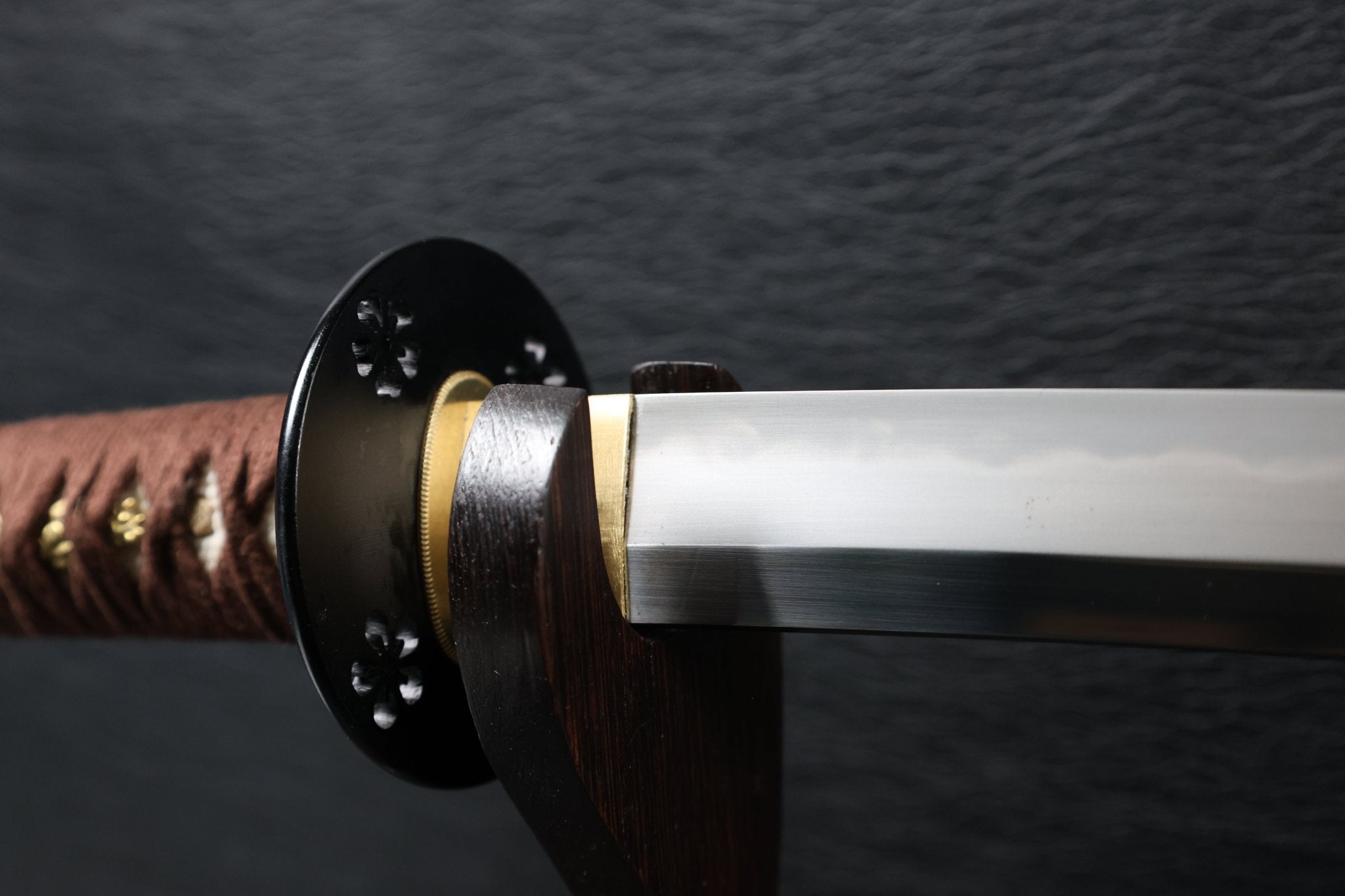Katana DarkVine T10 Clay Tempered Blade with Black Red Speckled Saya | KSA Huo | KSA Katana For Sale 2026
