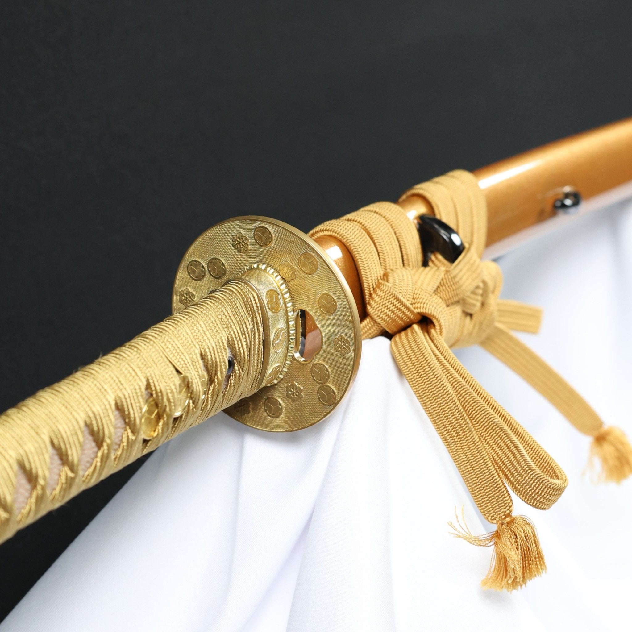 Katana Mitsuba Aoi Radiance Kobuse Blade Kin-aoi Koshirae 葵耀 | TangGu Sword | TangGu Sword Katana For Sale 2026