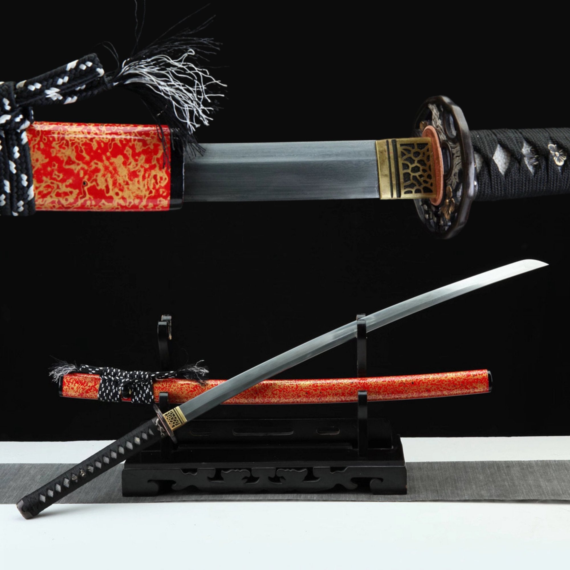 Katana Plum Blossom Flame Grain Damascus Steel Clay Tempered 紅梅 | KatanaSwordArt Katana For Sale 2025