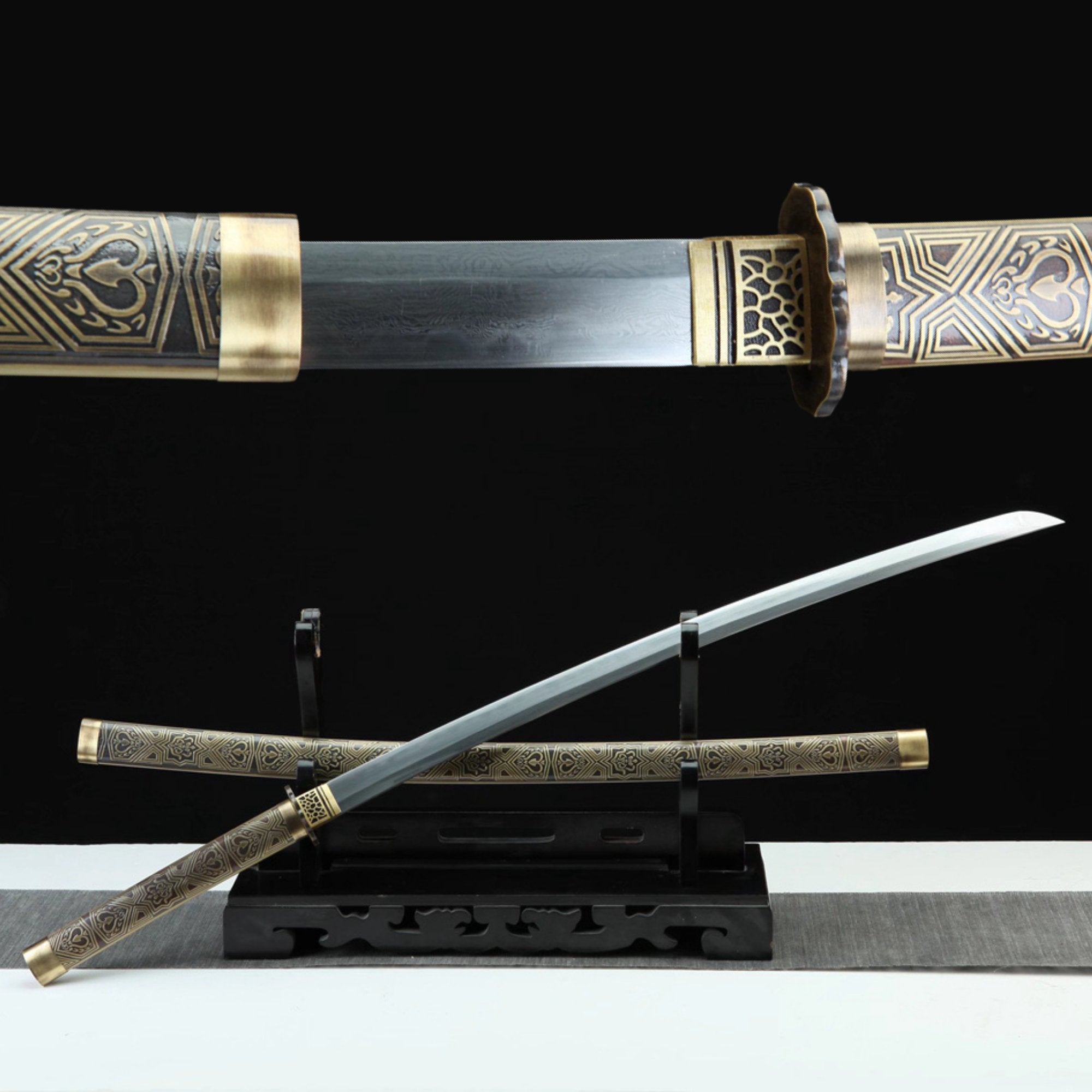 Katana Taoxin Damascus Steel Clay Tempered Brass Saya 桃心 | KatanaSwordArt Katana For Sale 2025
