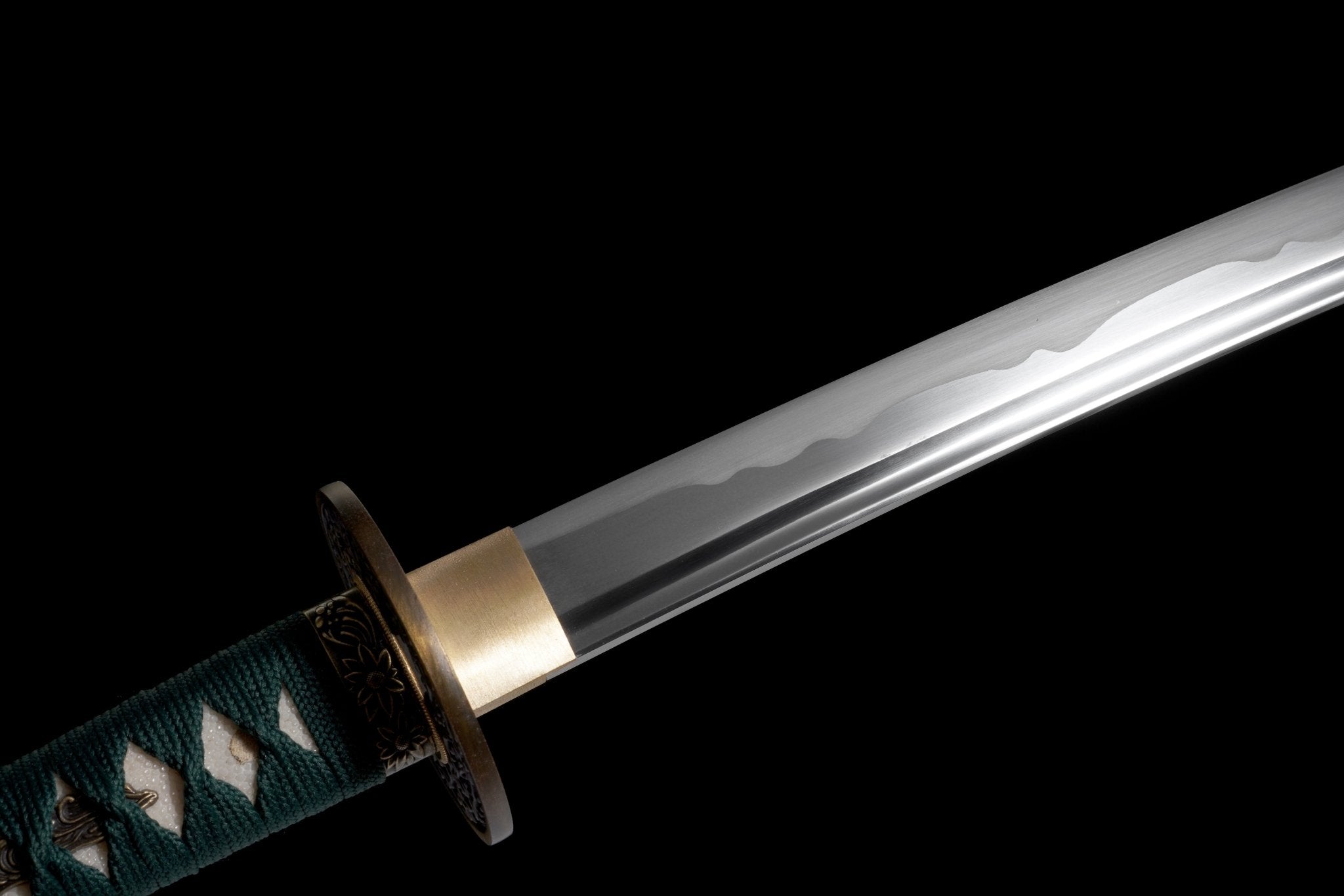 Katana Verdant Vines Black Brushstroke Saya Genuine Rayskin 翠唐草 | KatanaSwordArt Katana For Sale 2025