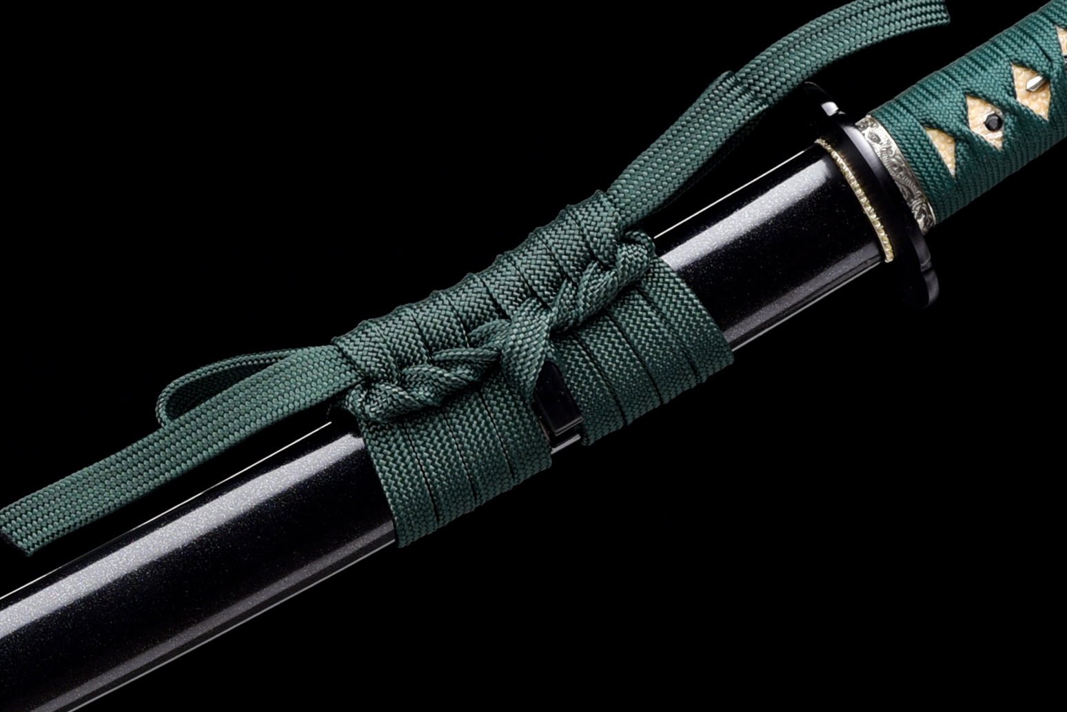 Performance Katana Evergreen Spirit High Carbon Clay Tempered Black Saya 常青 | KatanaSwordArt Katana For Sale 2025