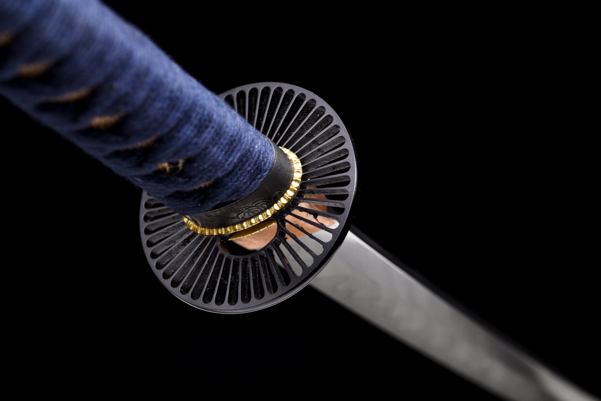 Performance Katana Lotus Flame Spring Steel Black Saya 藍蓮 | KatanaSwordArt Katana For Sale 2025