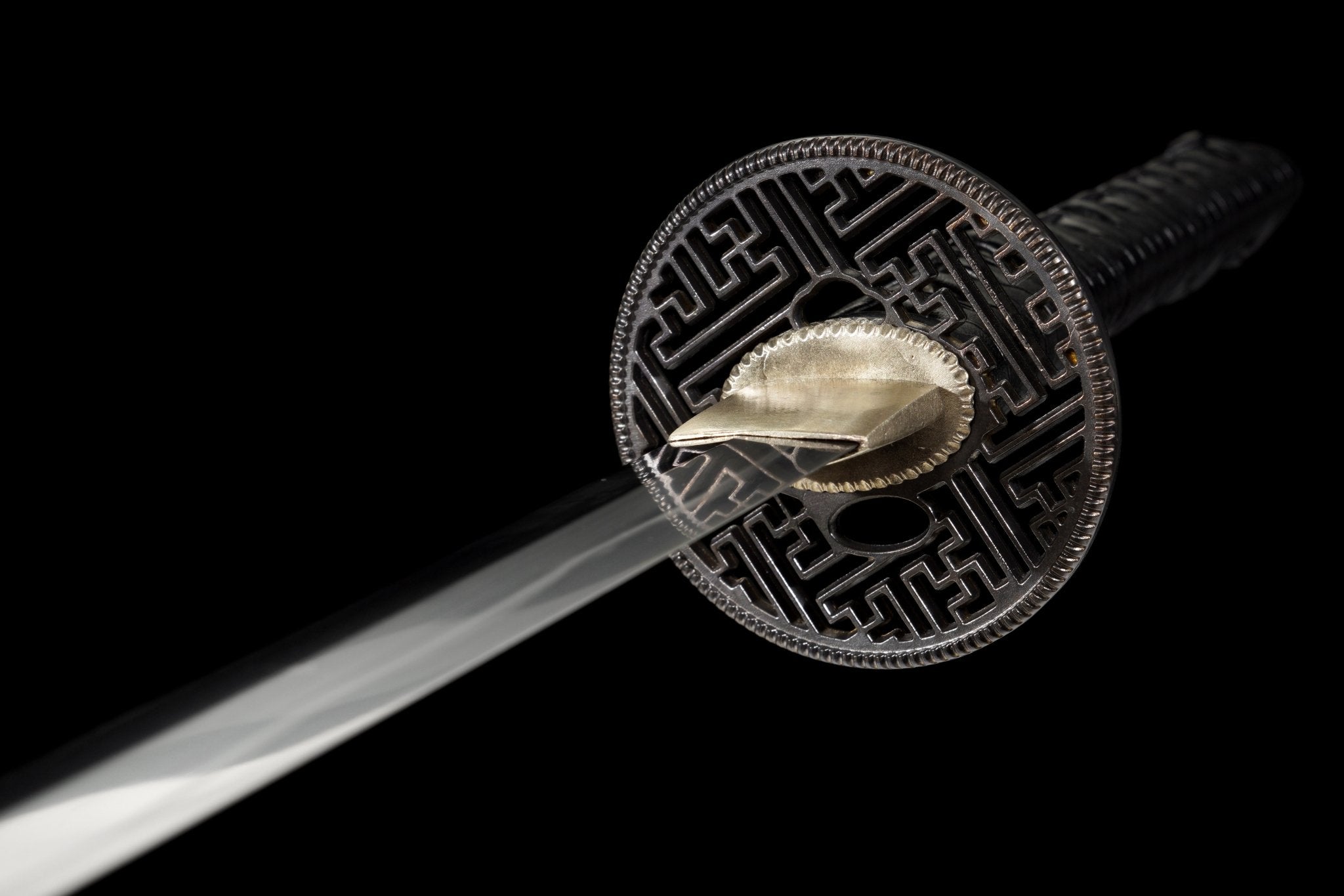 Performance Katana Manji Sukashi High Carbon Clay Tempered Tenshō Koshirae 萬字 | KatanaSwordArt Katana For Sale 2025