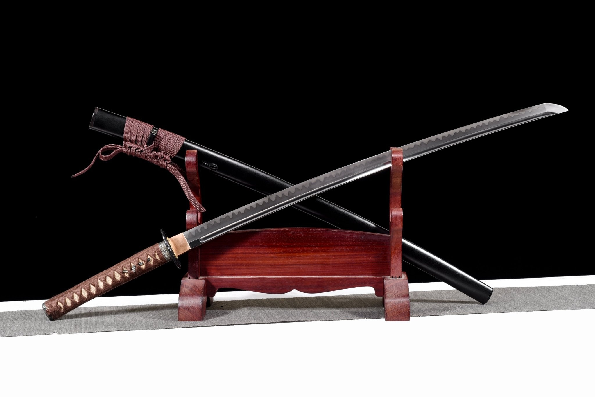 Performance Katana Silent Wave High Carbon Clay Tempered Black Saya 靜浪 | KatanaSwordArt Katana For Sale 2025