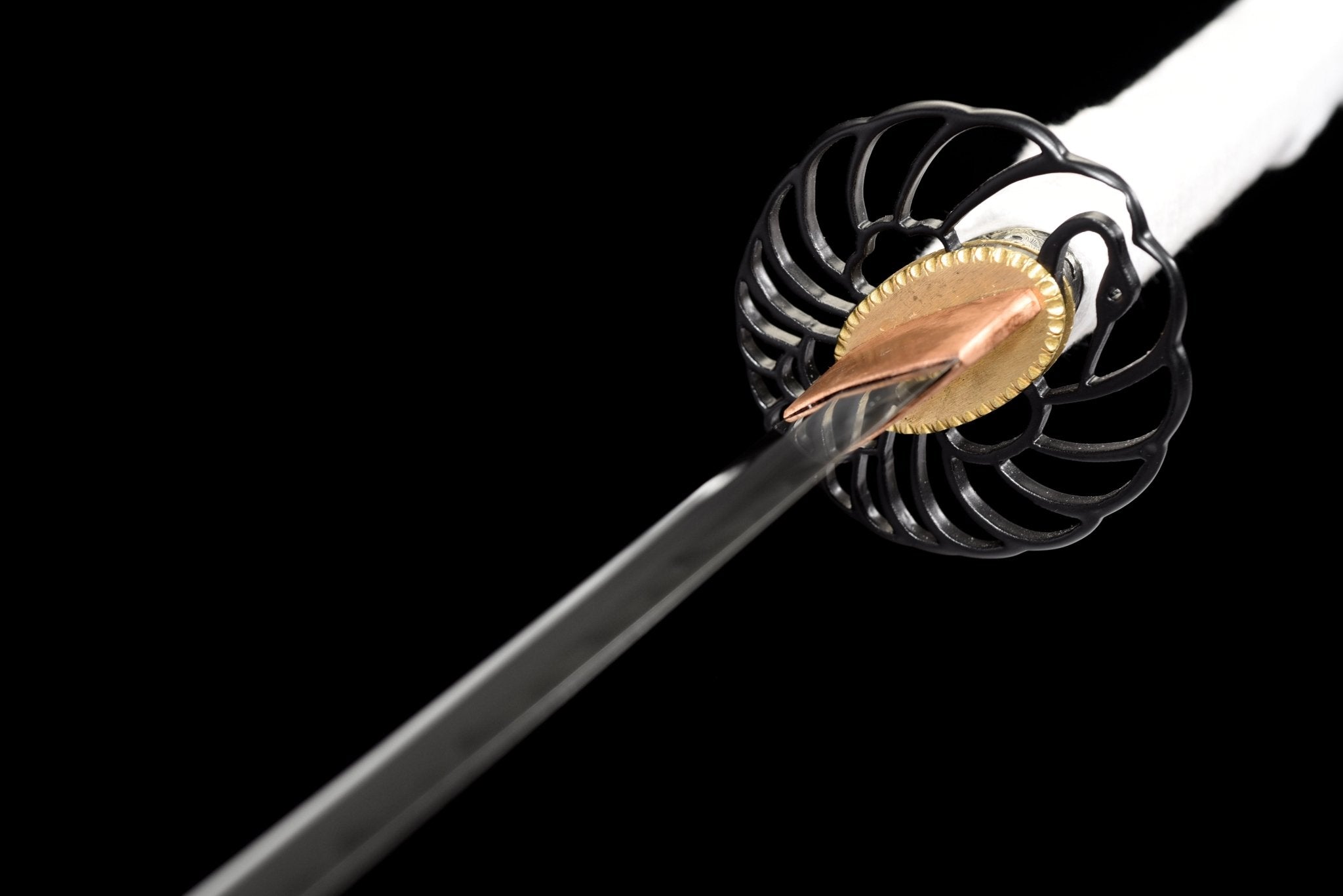 Performance Katana Snow Petal High Carbon Clay Tempered Black Saya 雪花 | KatanaSwordArt Katana For Sale 2025