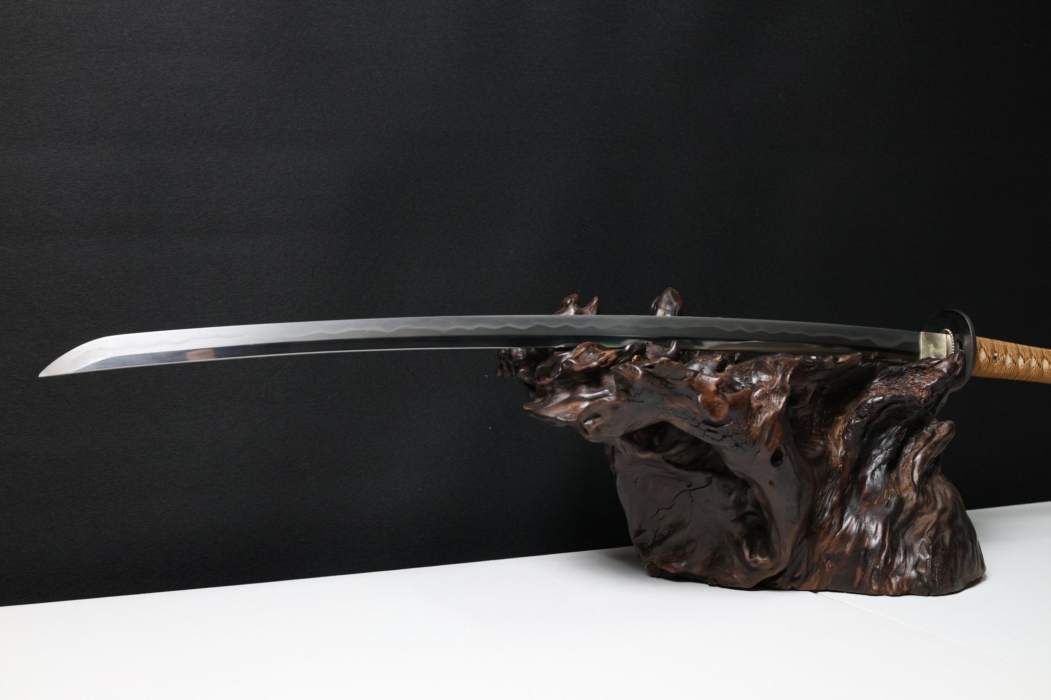 Special Price Collectable Katana Silver Lion Sanmai Steel Clay Tempered Gold Saya | KatanaSwordArt Katana For Sale 2026