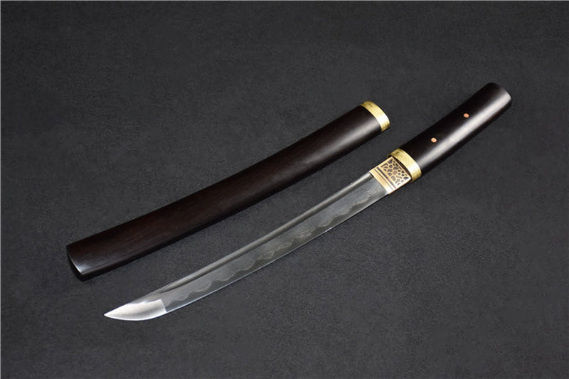 Tanto Sword Wan Damascus Folded Clay Tempered 短黑檀 For Sale | KatanaSwordArt Japanese Katana