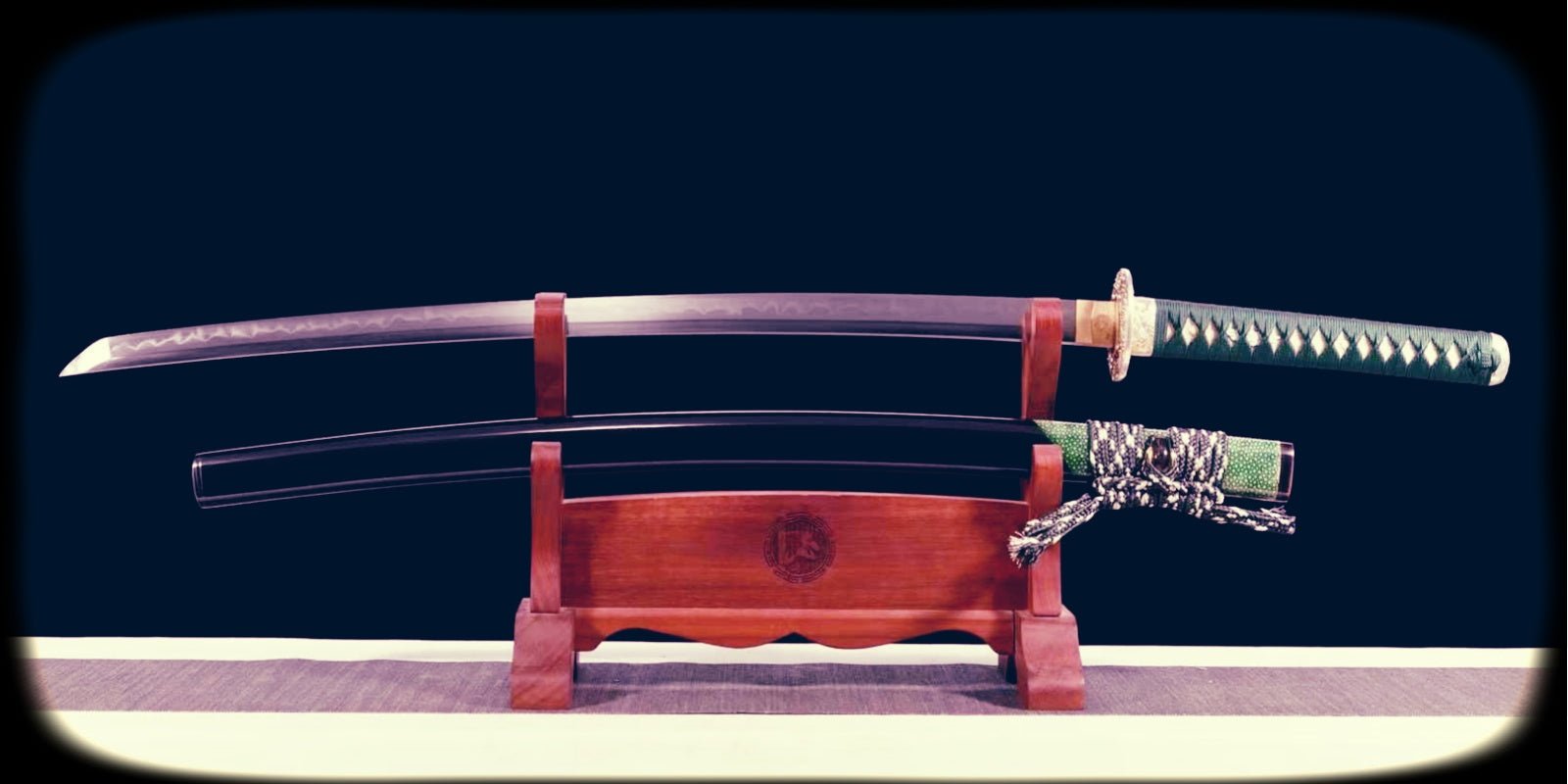 Unveiling the Hamon: How Heat Treatment Shapes the Katana’s Signature Edge - KatanaSwordArt