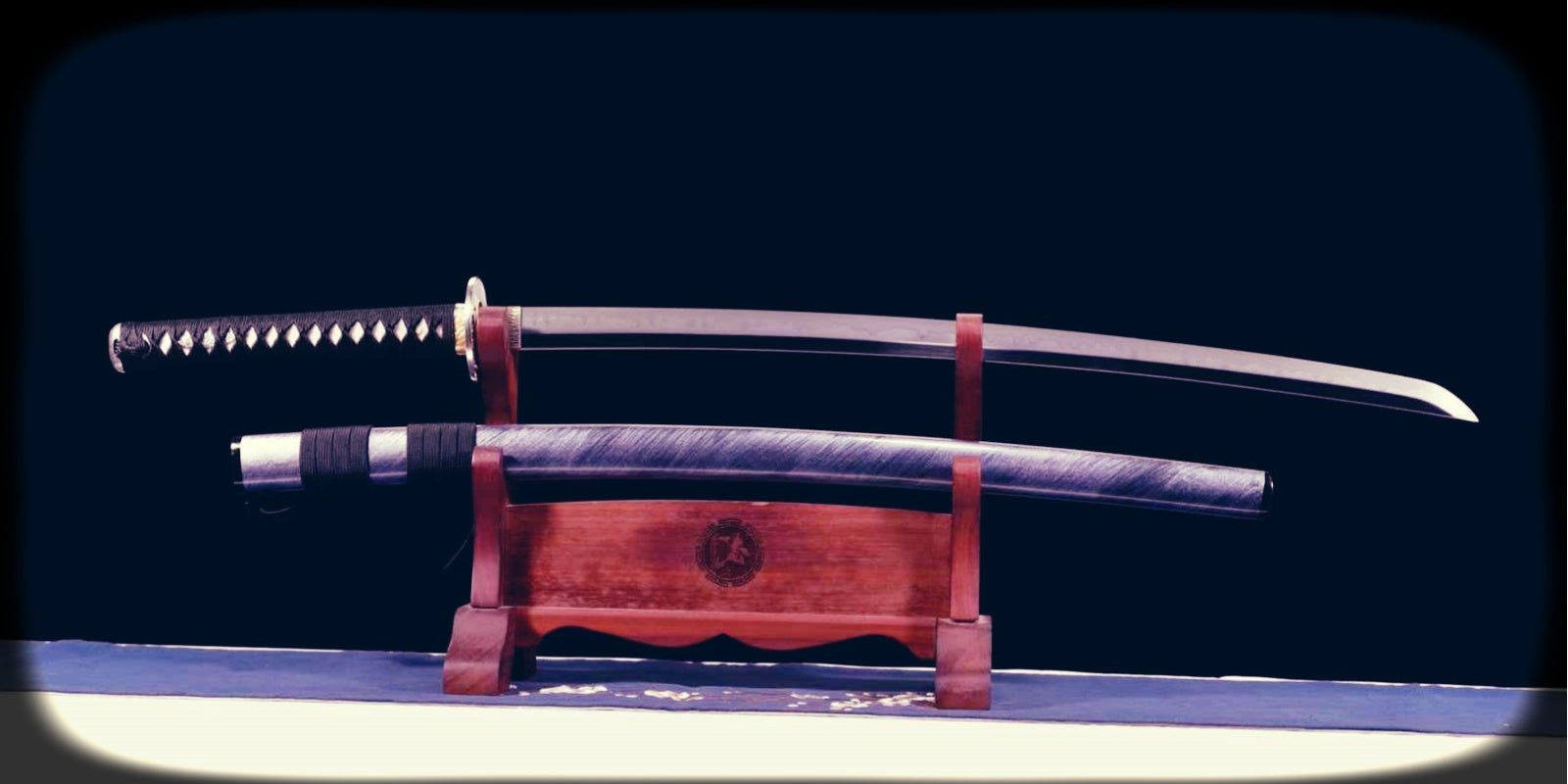 Why Clay-Tempered Samurai Swords Are So Popular - KatanaSwordArt