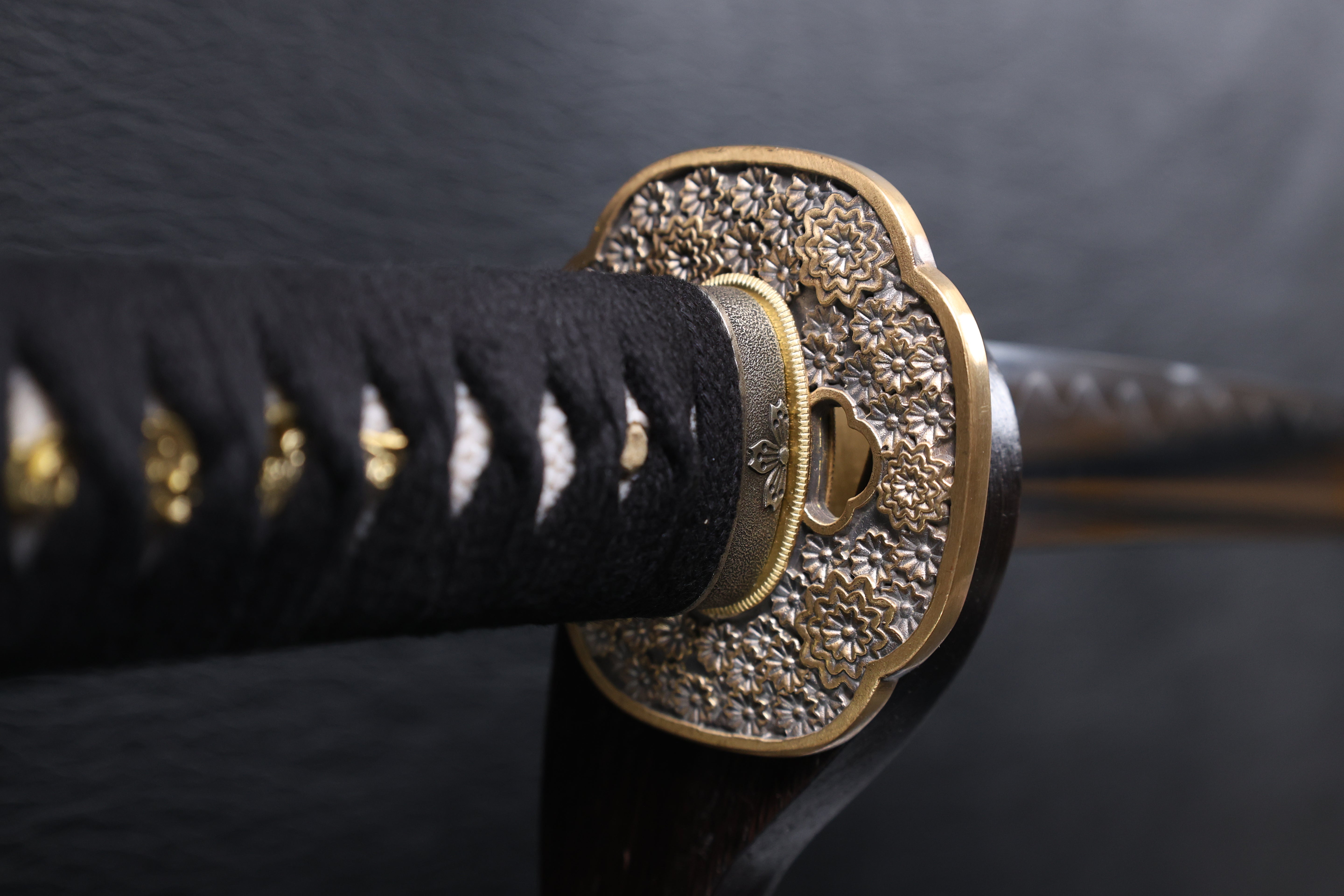Katana Nobutsuna T10 Clay Tempered Blade with Notare Wave Hamon | KSA Huo
