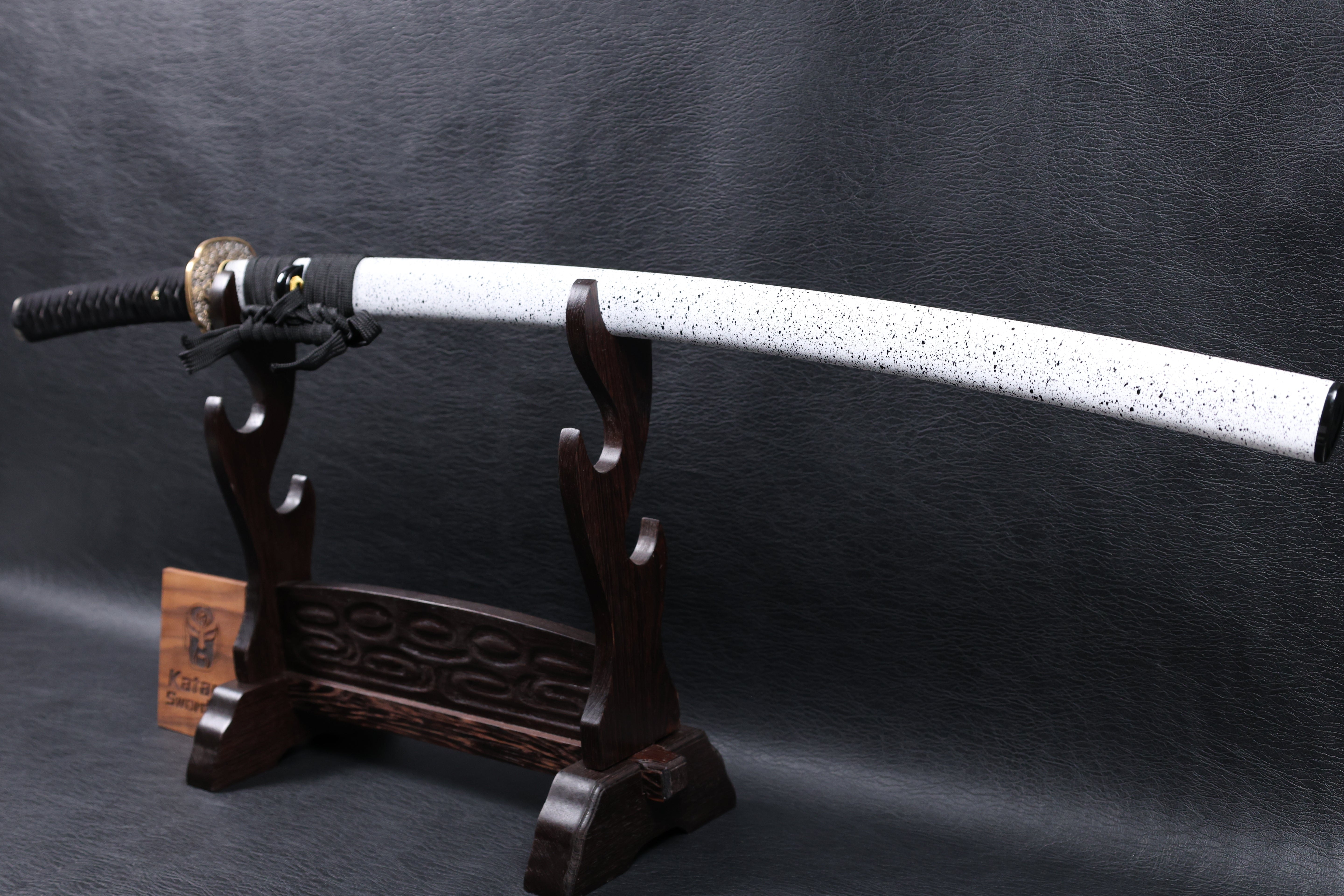 Katana Nobutsuna T10 Clay Tempered Blade with Notare Wave Hamon | KSA Huo