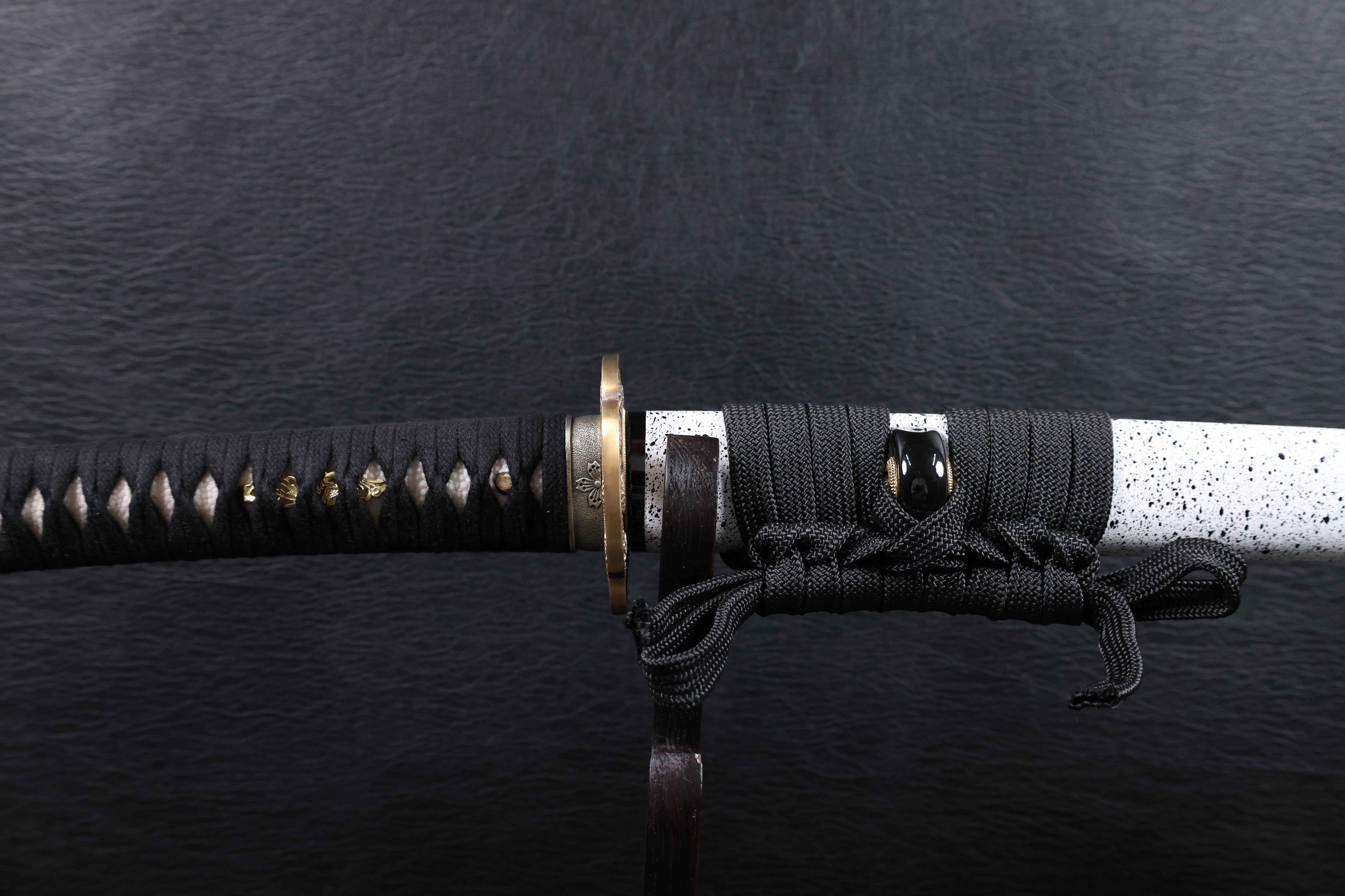 Katana Nobutsuna T10 Clay Tempered Blade with Notare Wave Hamon | KSA Huo