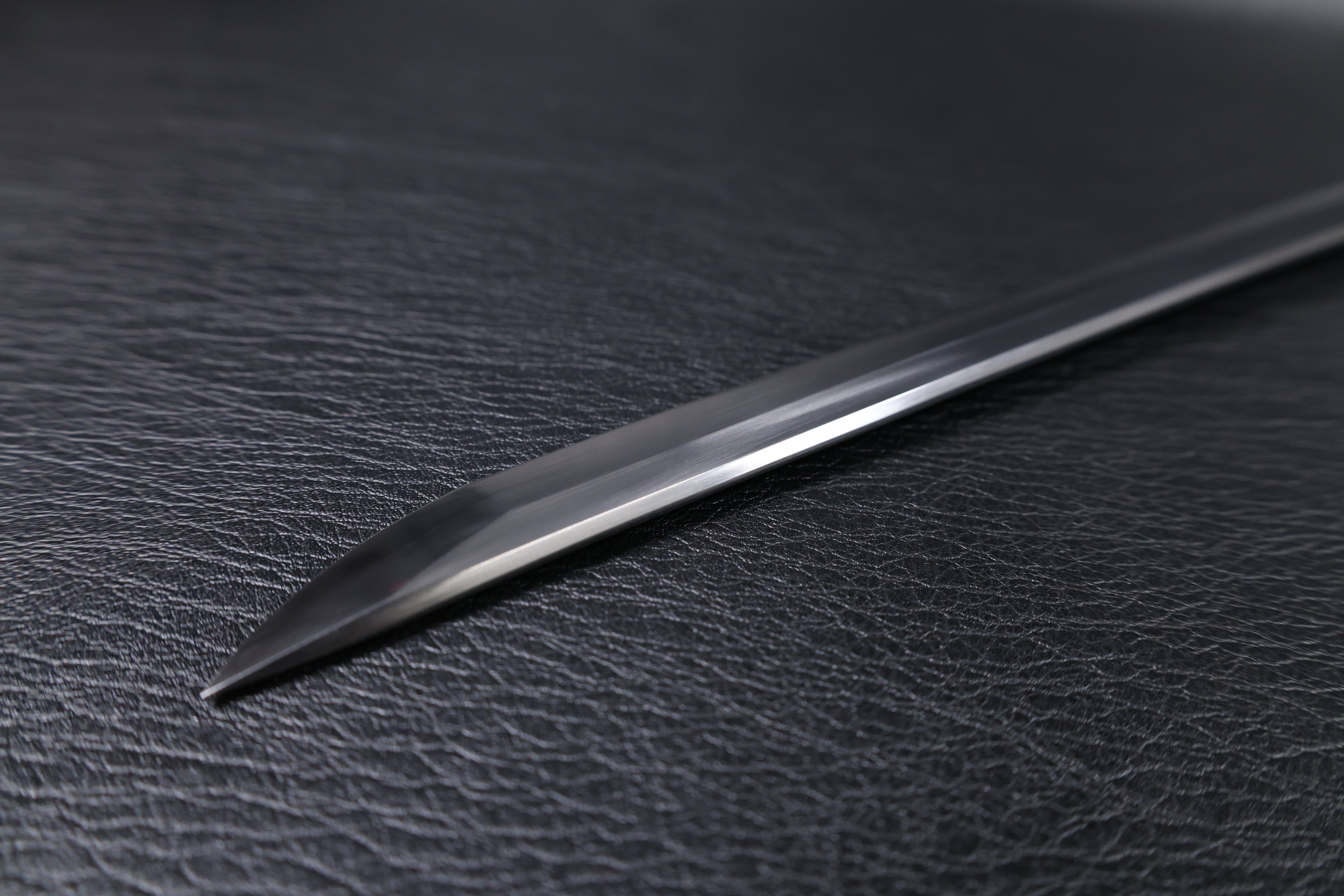 Katana Yoshitsune T10 Clay Tempered Blade with Notare Wave Hamon | KSA Huo