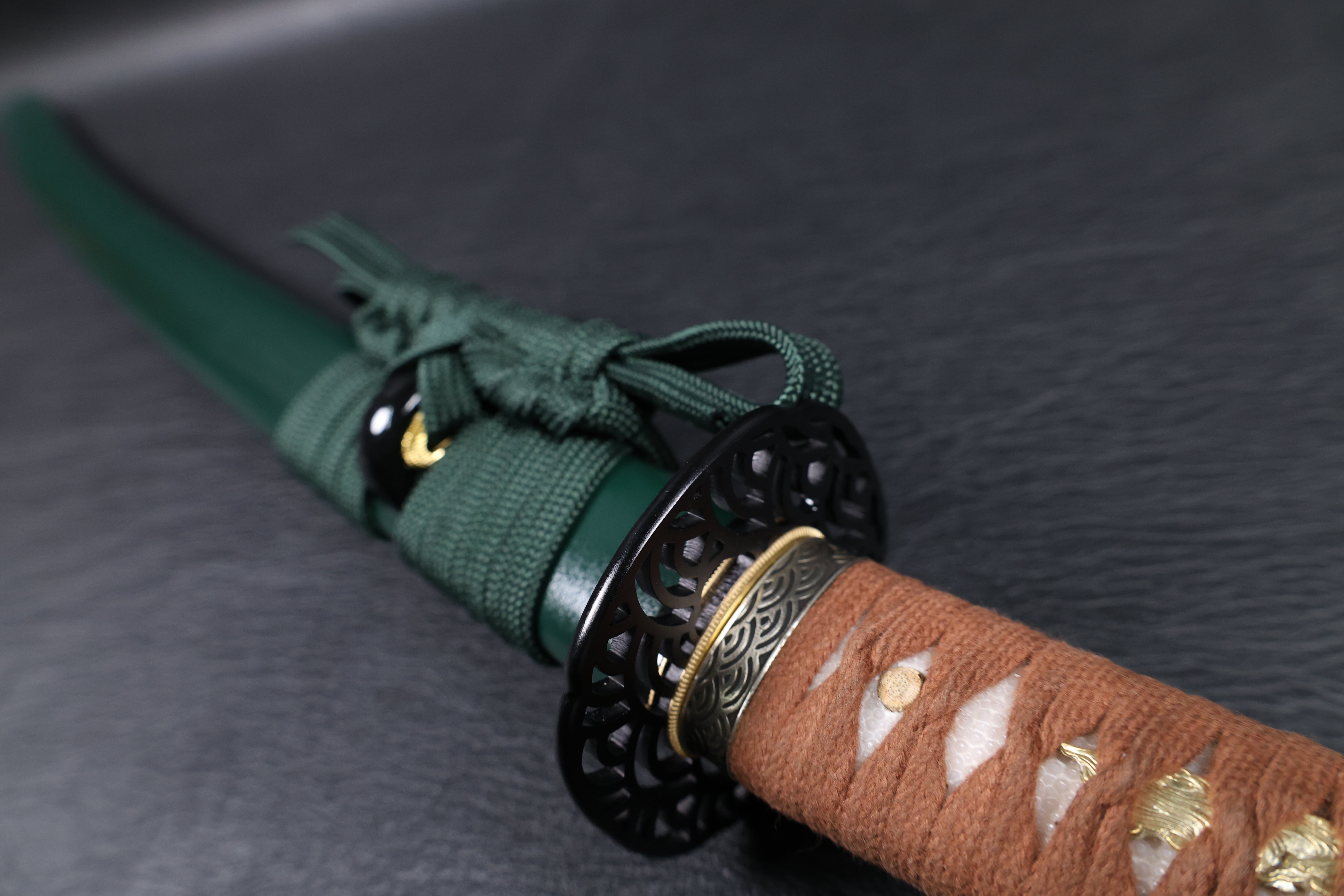 Katana Yoshitsune T10 Clay Tempered Blade with Notare Wave Hamon | KSA Huo