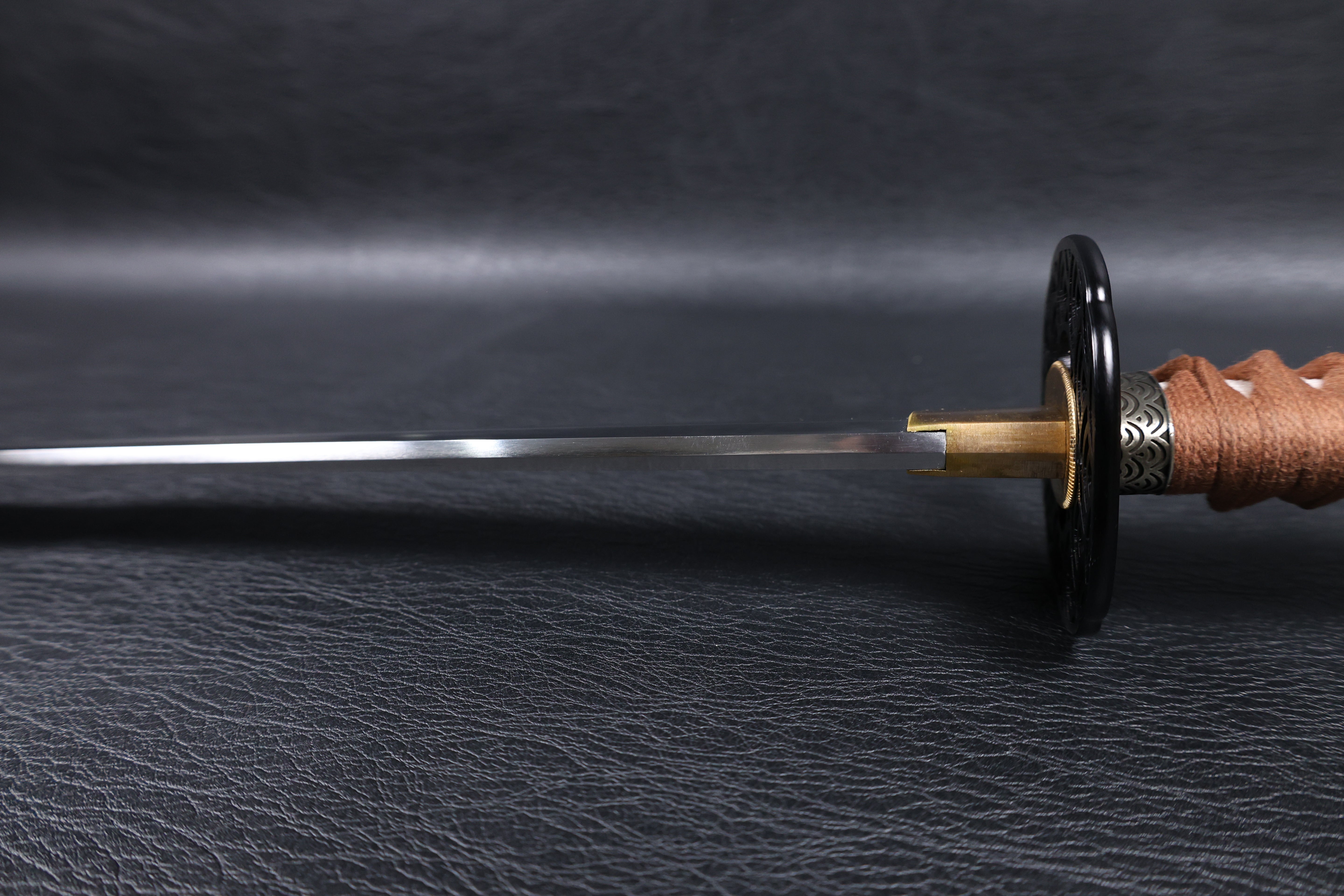 Katana Yoshitsune T10 Clay Tempered Blade with Notare Wave Hamon | KSA Huo