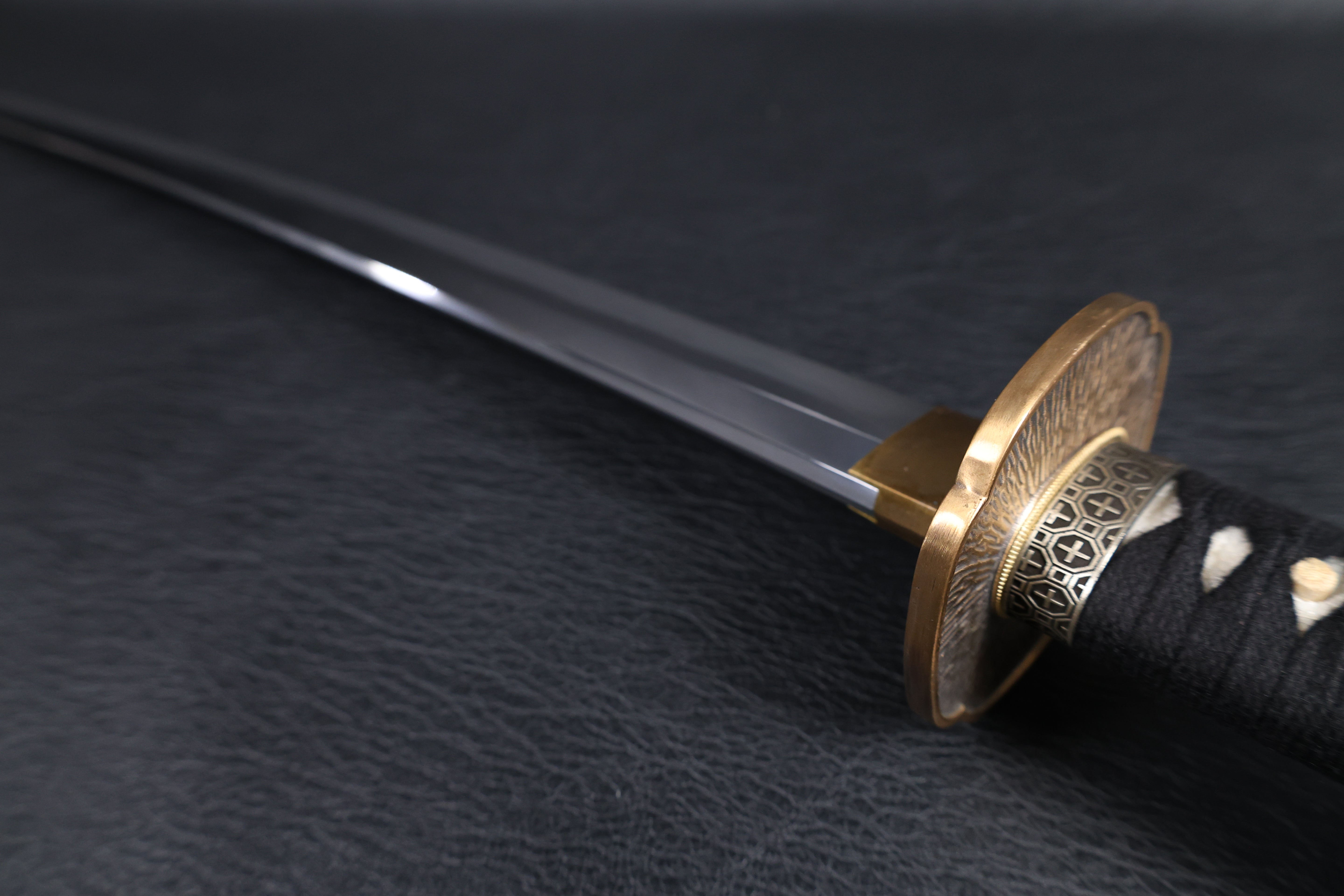 Katana Yoshikage Folded Steel Clay Tempered Blade with Sanbonsugi Hamon | KSA Jiang