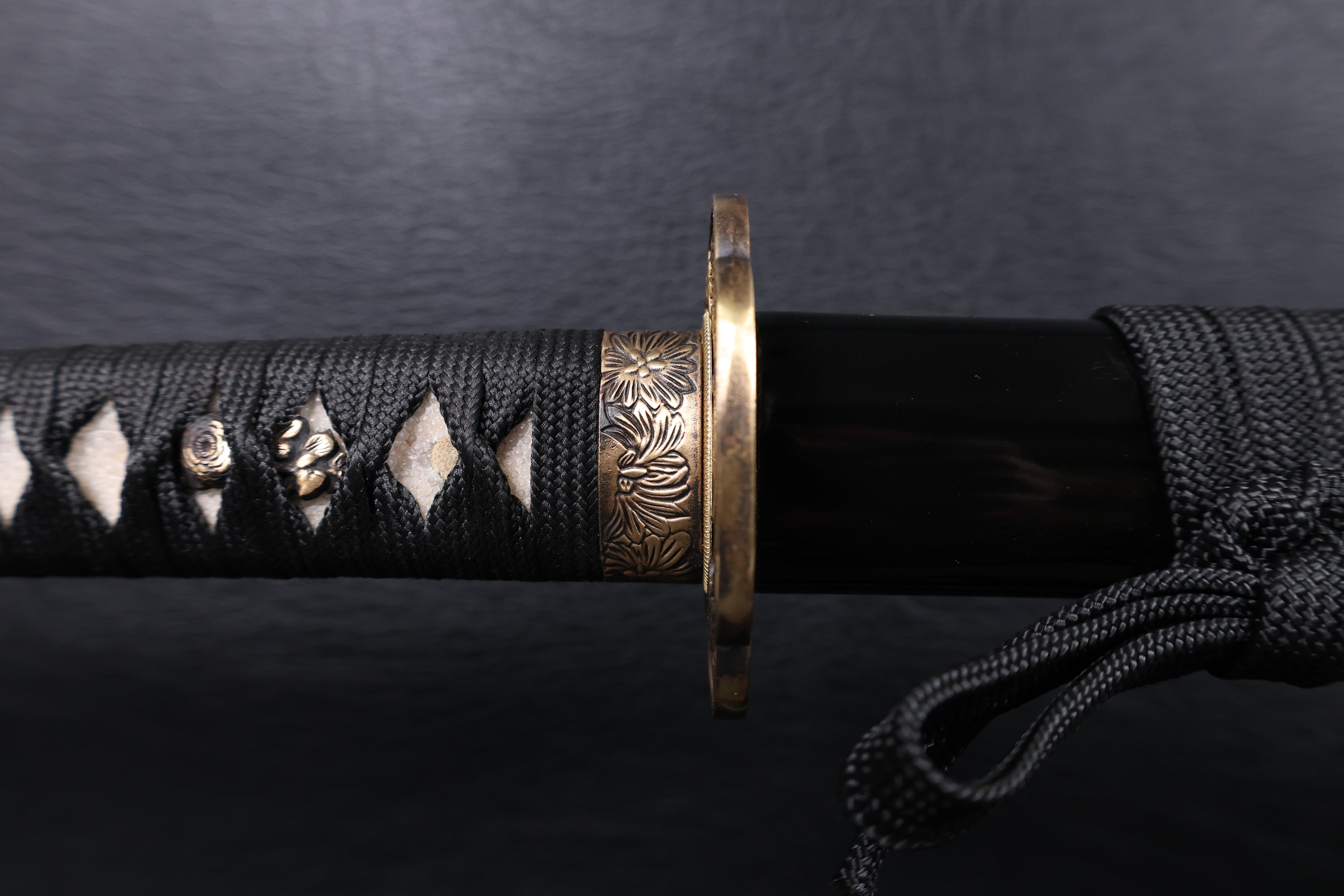 Katana Floral Eclipse Spring Steel Black Saya Genuine Rayskin