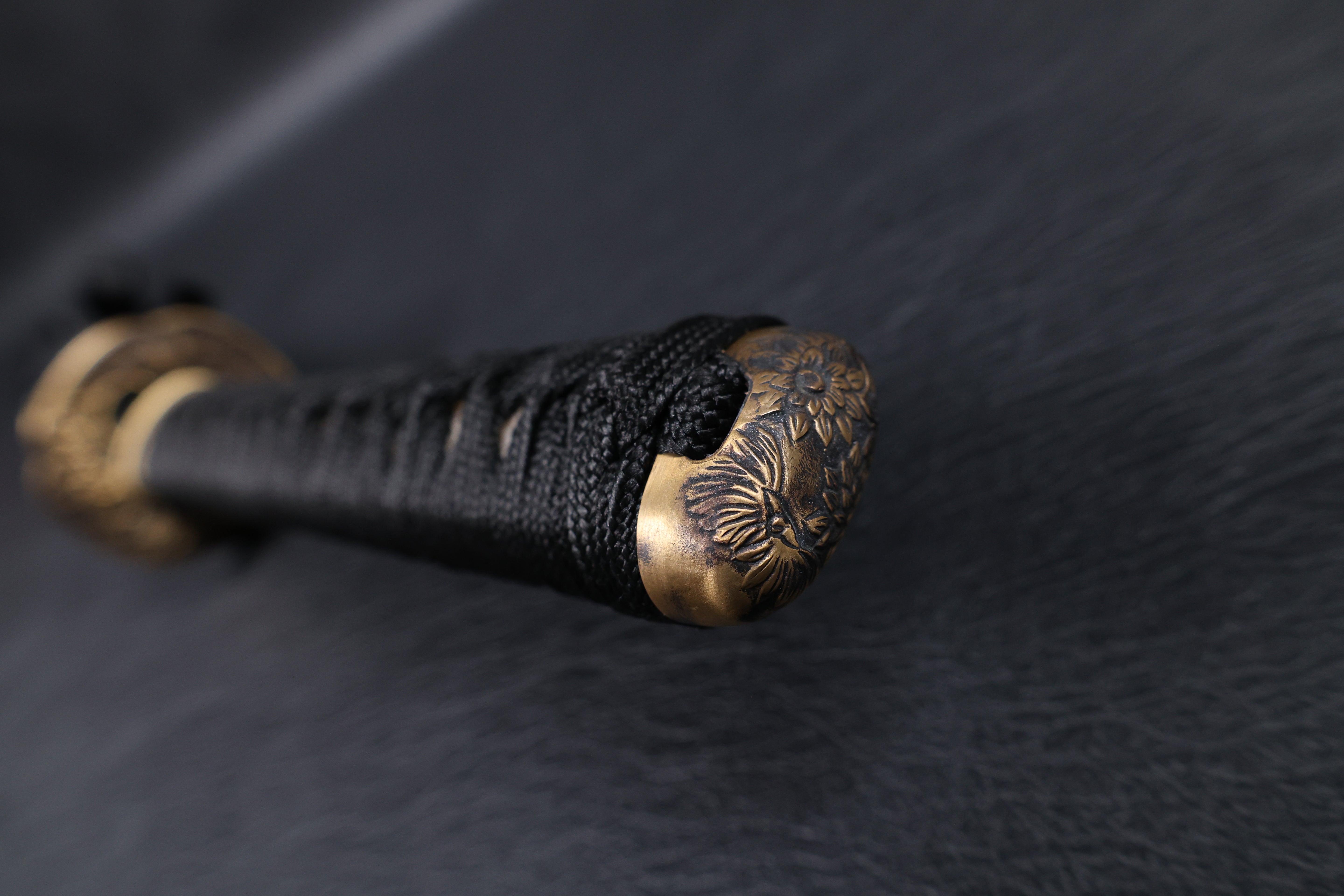 Katana Floral Eclipse Spring Steel Black Saya Genuine Rayskin