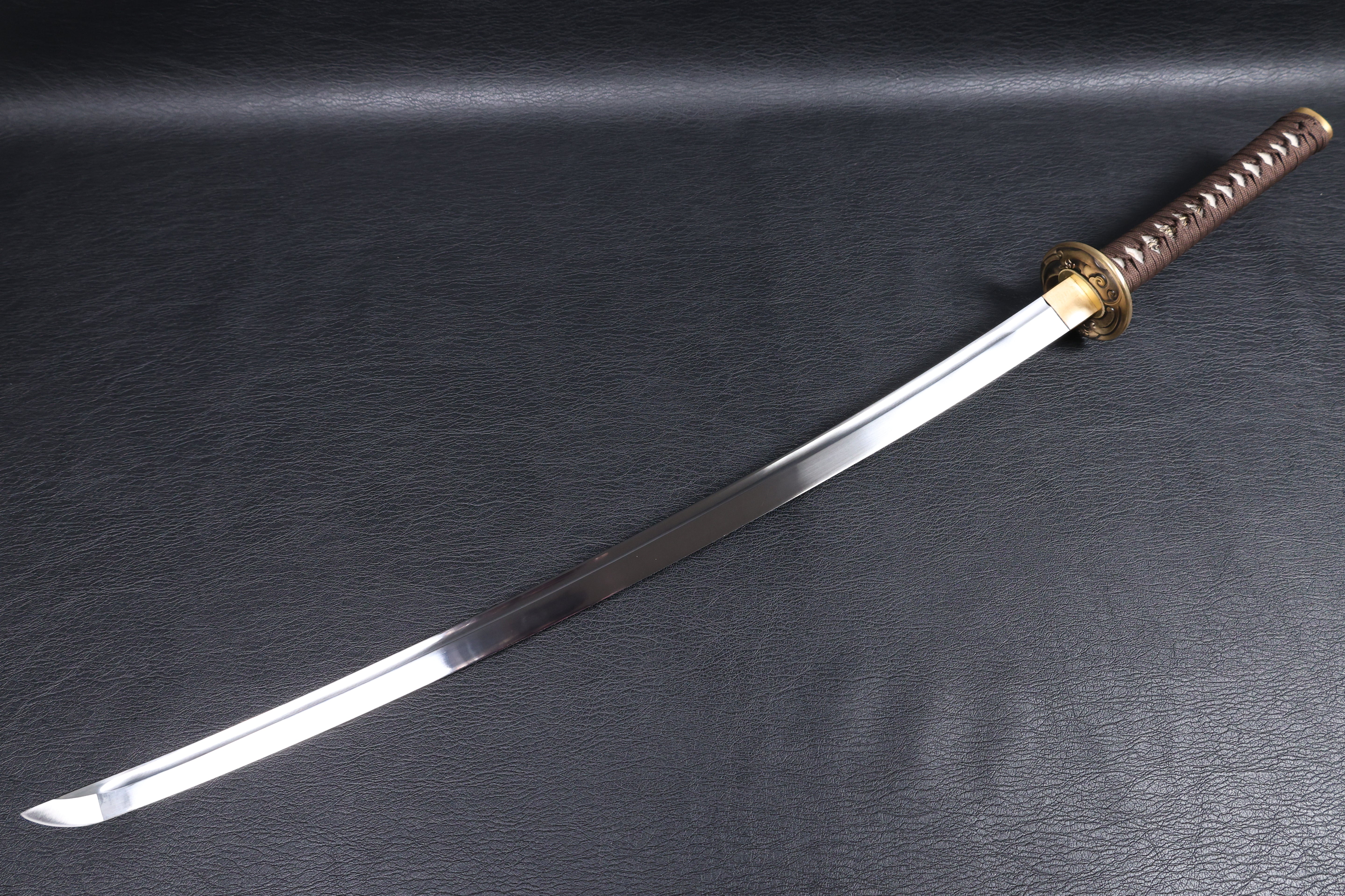 Katana Storm Tiger Spring Steel Black Saya Genuine Rayskin