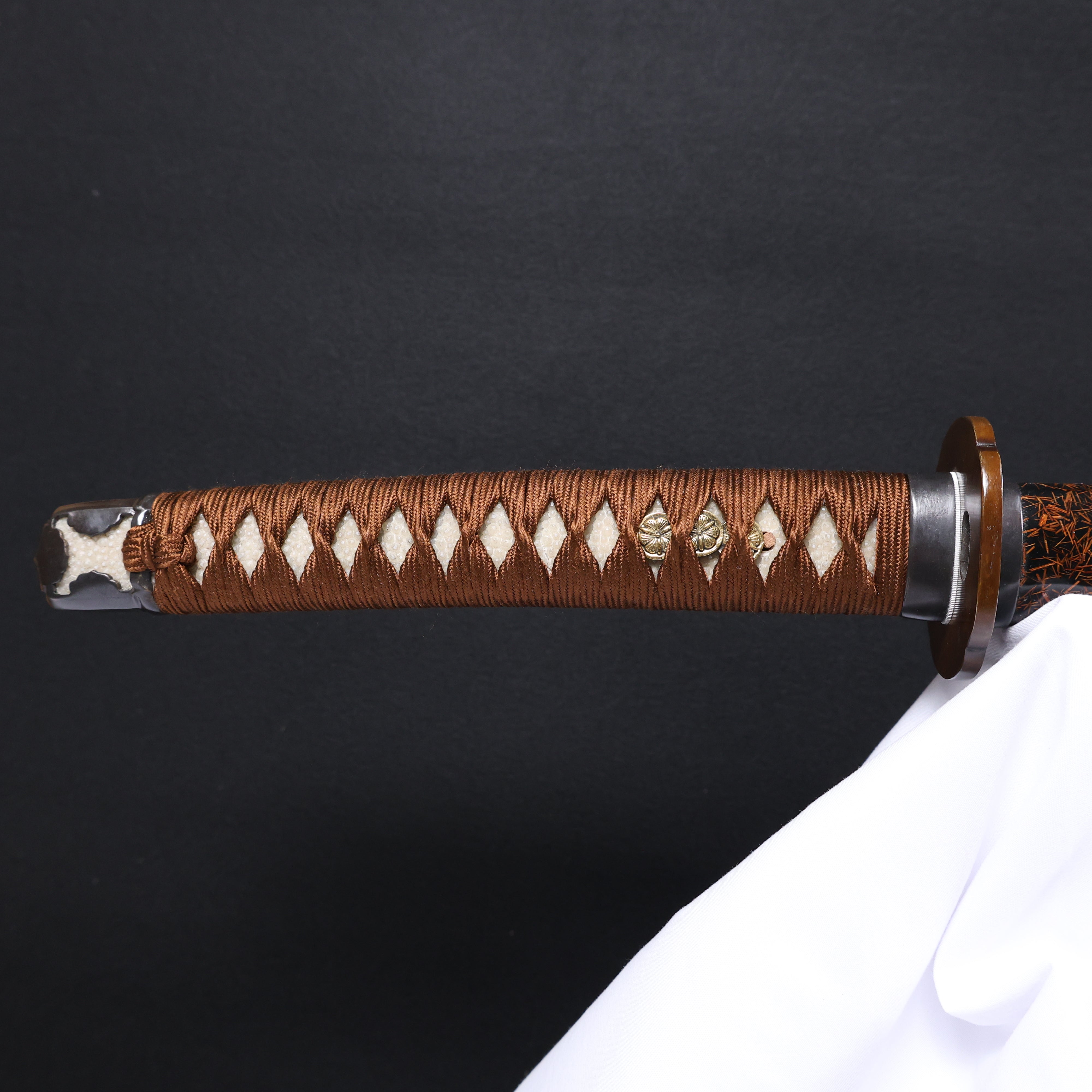 Katana Blazing Sun Oroshigane Kobuse Blade Jojaku Koshirae 炎陽 | TangGu Sword 2