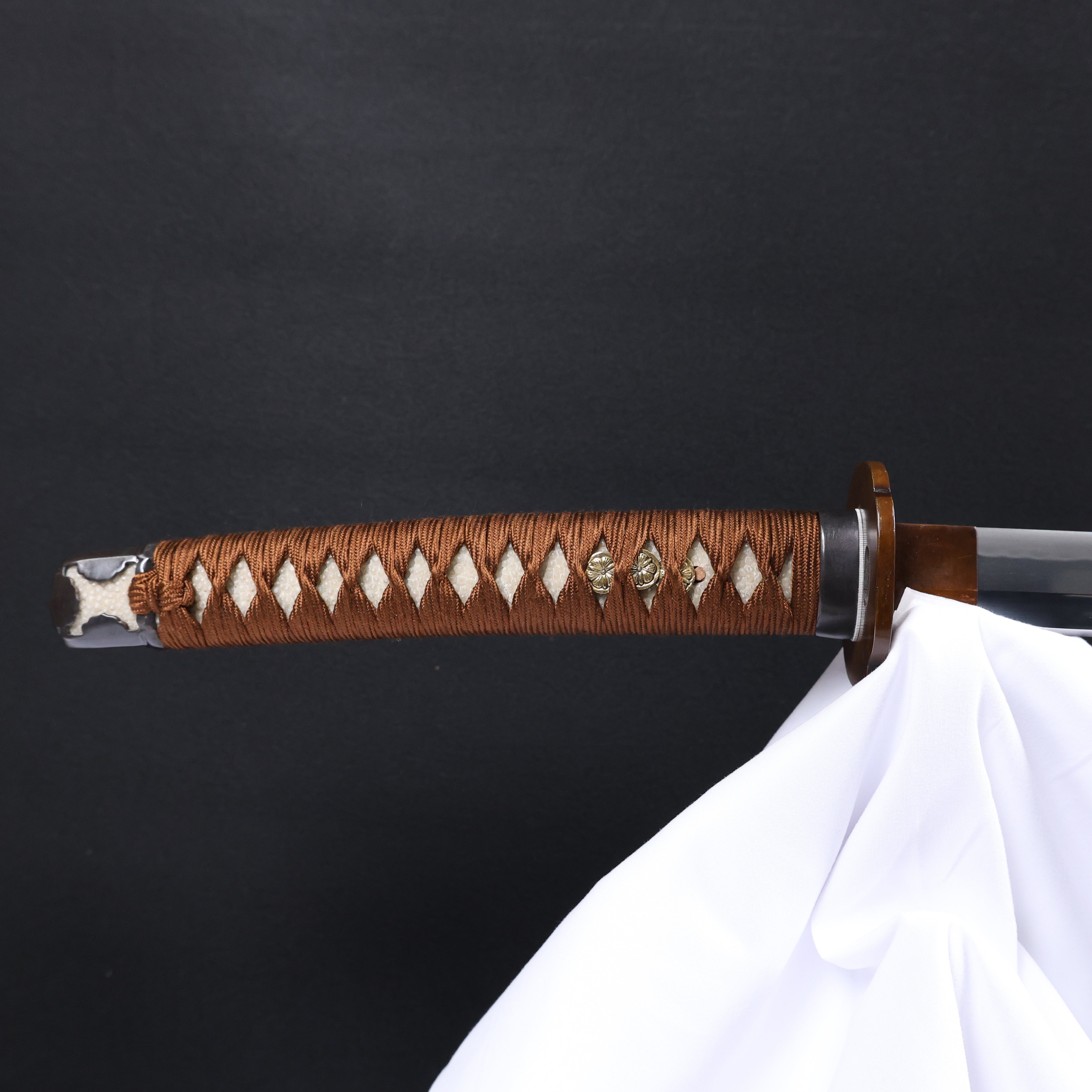 Katana Blazing Sun Oroshigane Kobuse Blade Jojaku Koshirae 炎陽 | TangGu Sword 2
