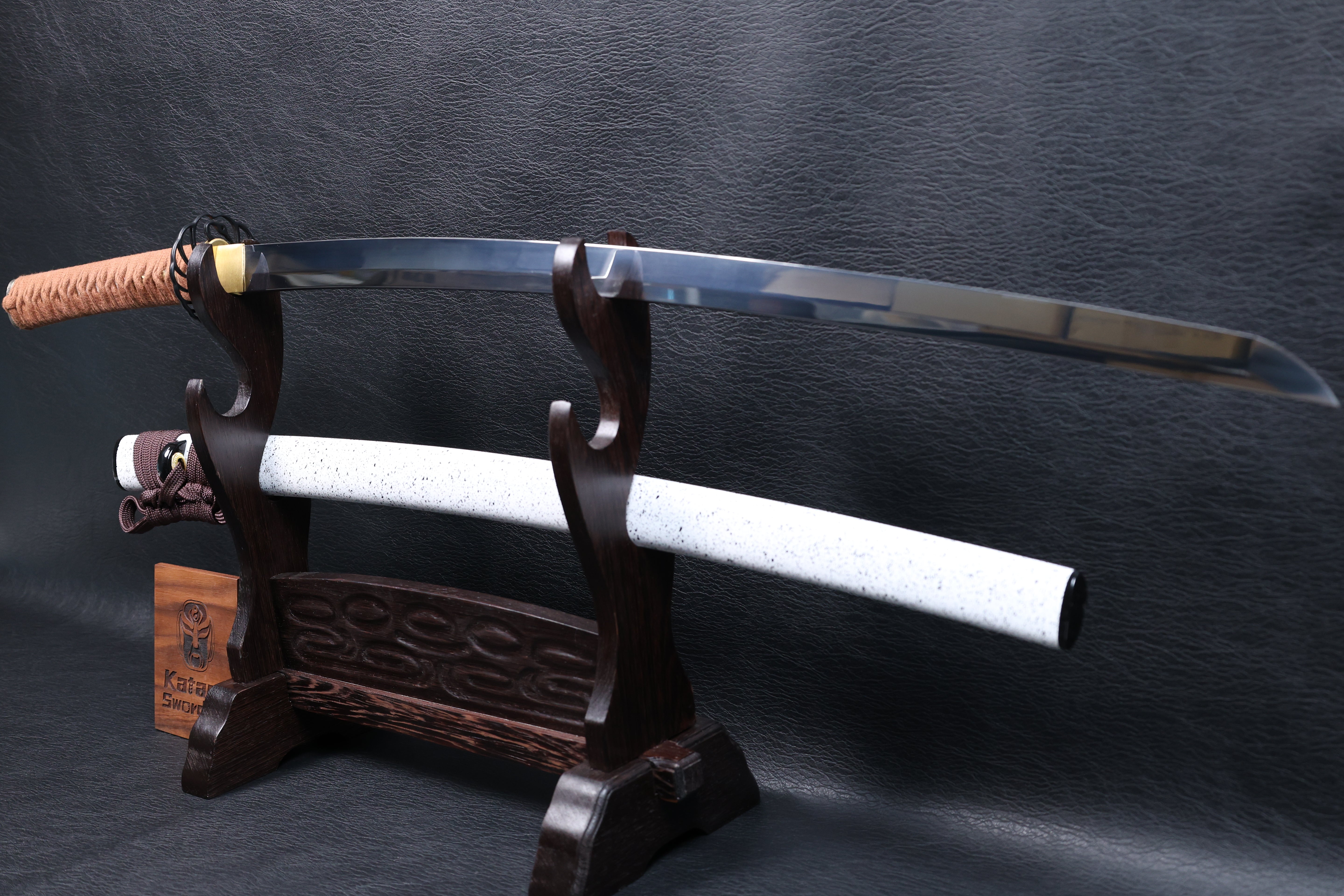 Katana Shōun 9260 Spring Steel Premium Mirror Polish with White Speckled Saya | KSA Jiang