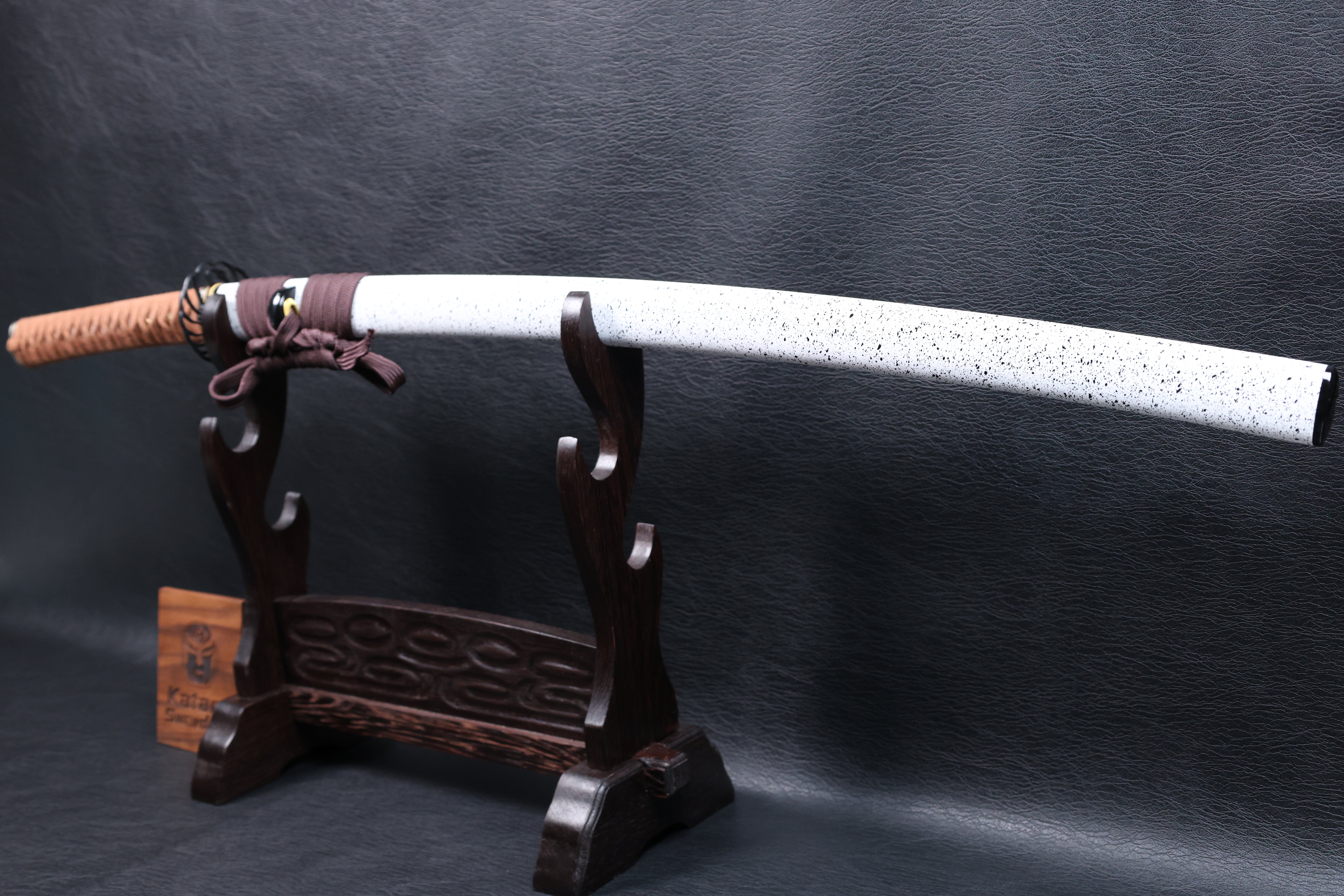 Katana Shōun 9260 Spring Steel Premium Mirror Polish with White Speckled Saya | KSA Jiang
