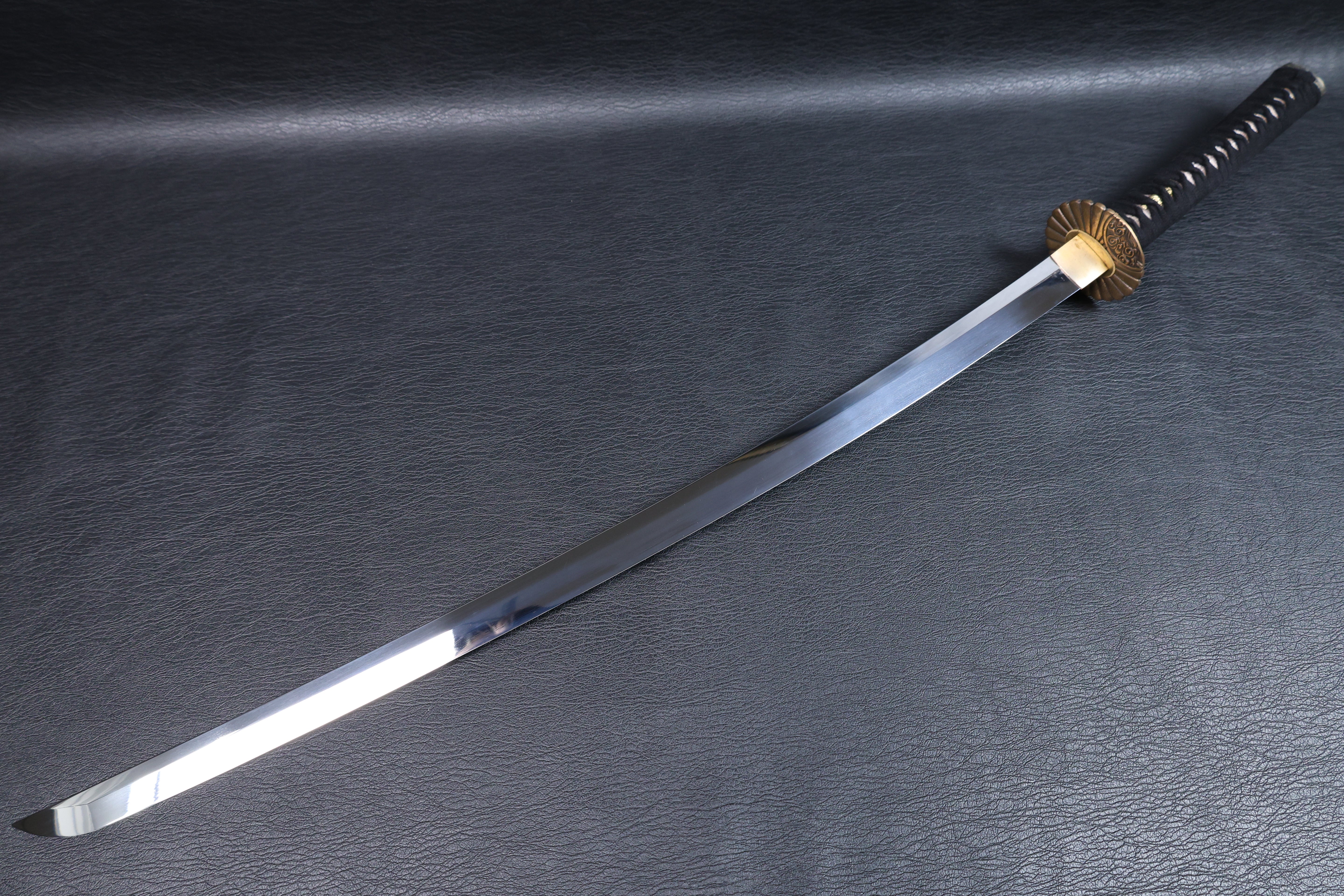 Katana Takanobu 9260 Spring Steel Premium Mirror Polish with Black Saya | KSA Jiang