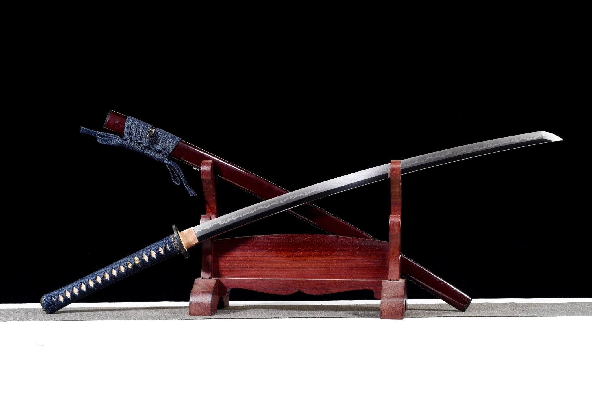 Collectable Katana Azure Lion High Carbon Chōji Hamon Red Saya 蒼獅 | KatanaSwordArt Katana For Sale 2025