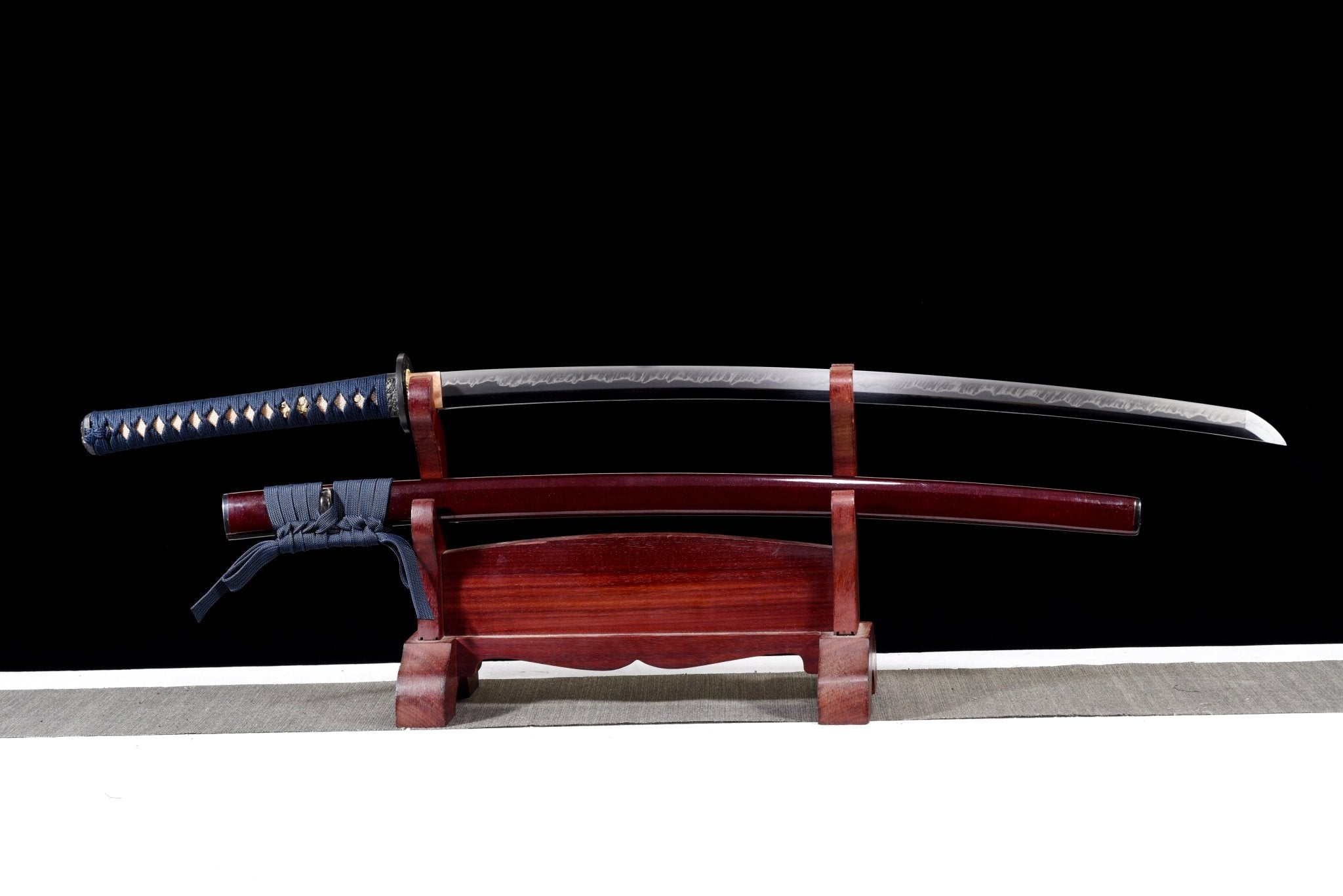 Collectable Katana Azure Lion High Carbon Chōji Hamon Red Saya 蒼獅 | KatanaSwordArt Katana For Sale 2025
