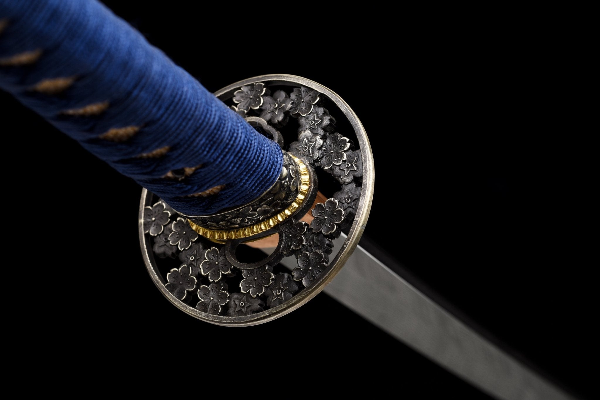 Collectable Katana Sakura Bloom Sanmai Steel Clay Tempered Pearl Inlaid Saya 櫻刃 | KatanaSwordArt Katana For Sale 2025