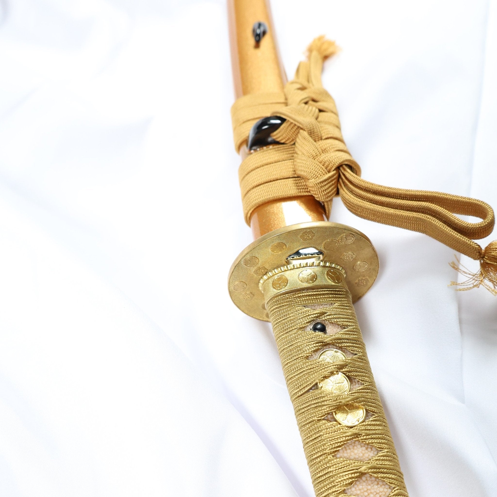 Katana Mitsuba Aoi Radiance Kobuse Blade Kin-aoi Koshirae 葵耀 | TangGu Sword | TangGu Sword Katana For Sale 2026