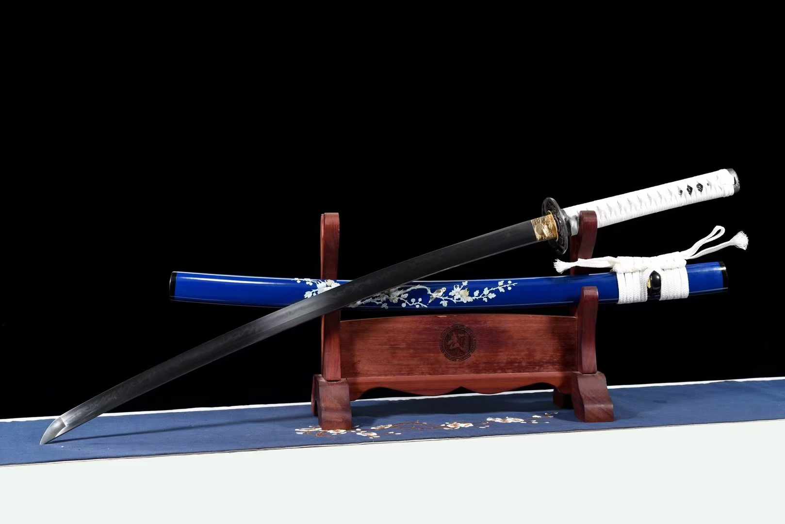 Katana Xuelian T10 Clay Tempered Blue Saya 雪蓮 | KatanaSwordArt Katana For Sale 2025