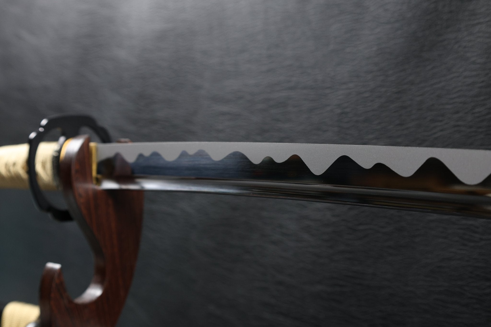 KSA Qing – StormDragon Katana Spring Steel with Tōran Ba Hamon | KatanaSwordArt Katana For Sale 2025