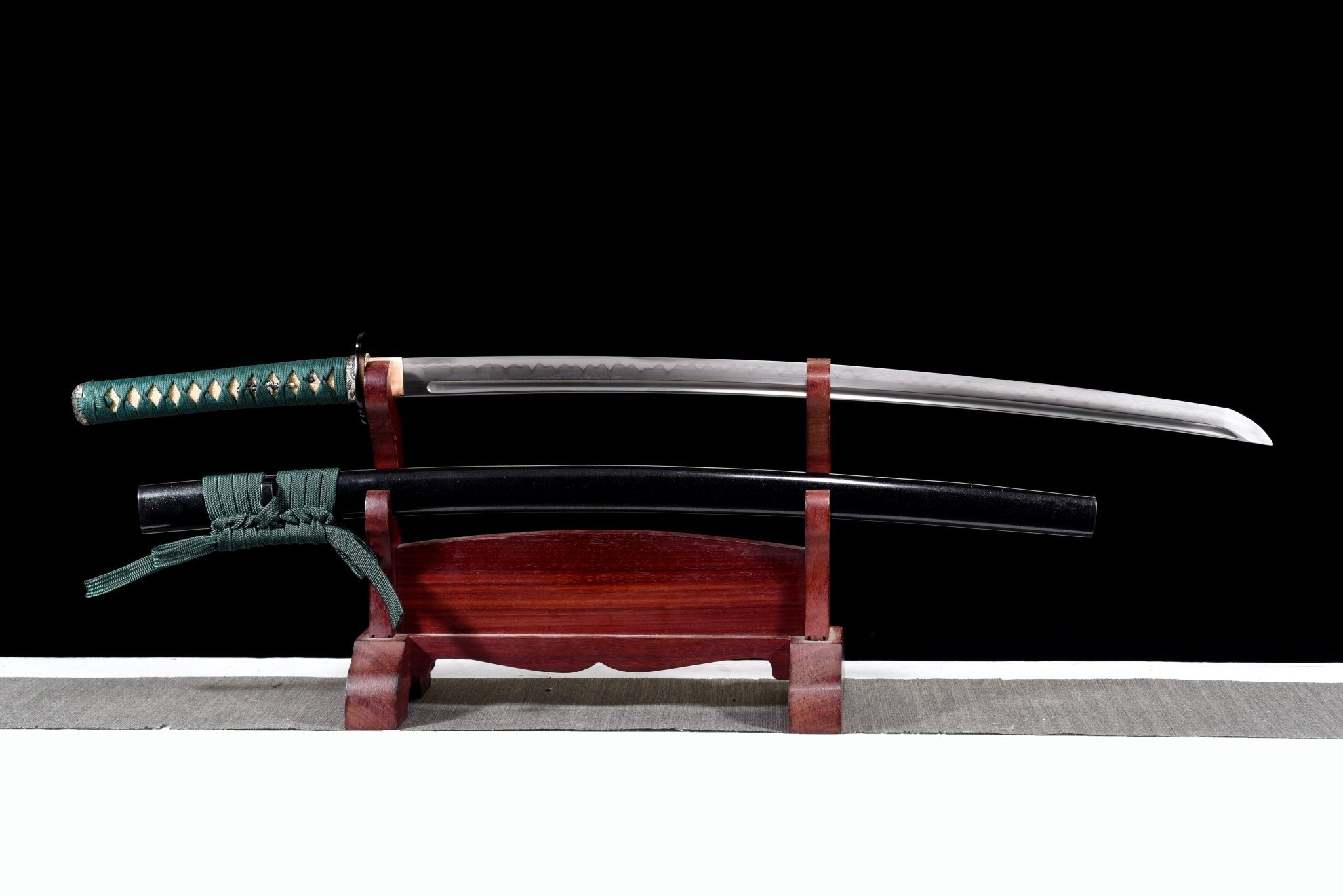 Performance Katana Evergreen Spirit High Carbon Clay Tempered Black Saya 常青 | KatanaSwordArt Katana For Sale 2025