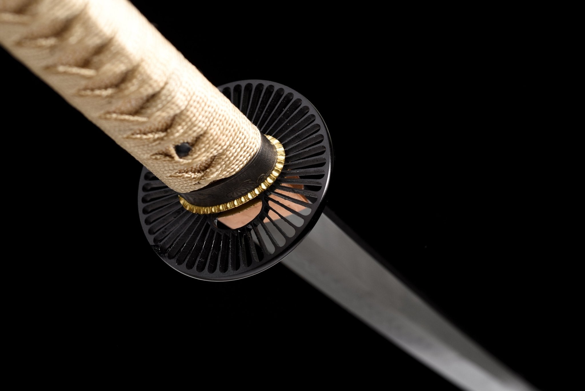 Performance Katana Golden Horizon High Carbon Clay Tempered Black Saya 金霞 | KatanaSwordArt Katana For Sale 2025