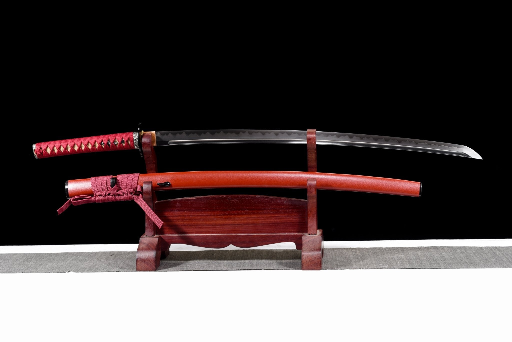Performance Katana Shin Flame High Carbon Clay Tempered Black Saya 真焰 | KatanaSwordArt Katana For Sale 2025