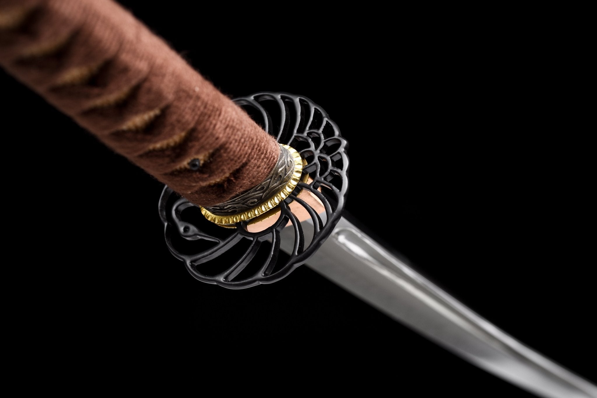 Performance Katana Silent Wave High Carbon Clay Tempered Black Saya 靜浪 | KatanaSwordArt Katana For Sale 2025